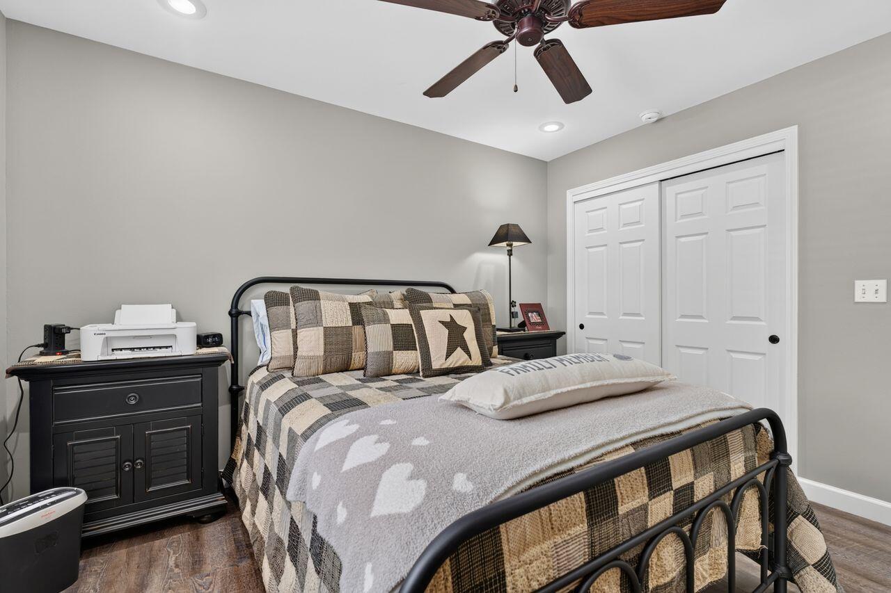 CEDAR RIDGE PH 12 - Residential