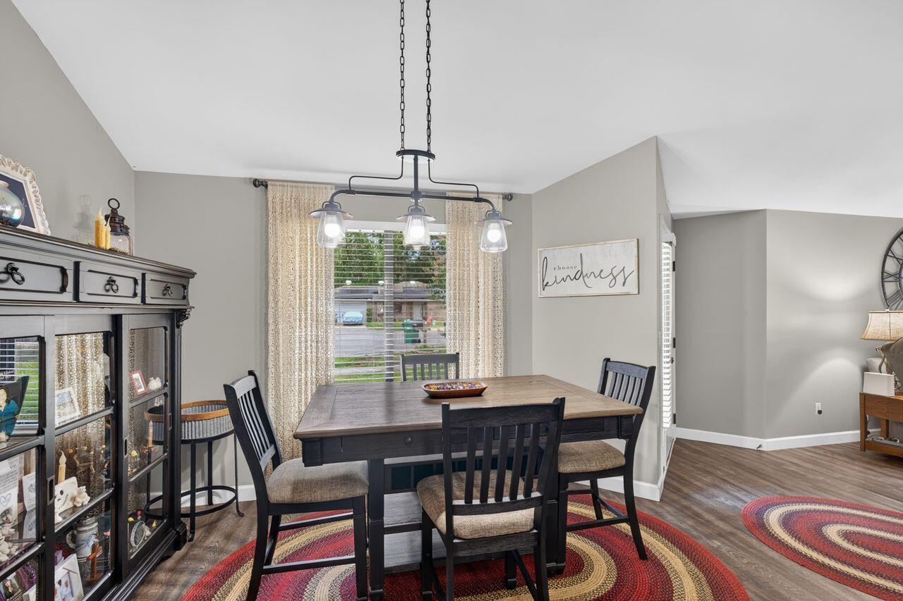 CEDAR RIDGE PH 12 - Residential