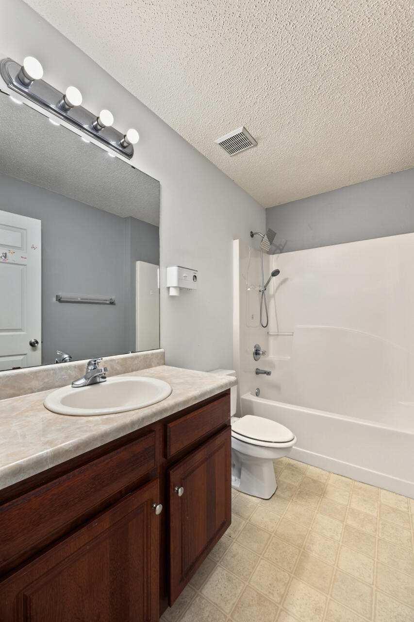FAIRCHILD ESTATES - Residential