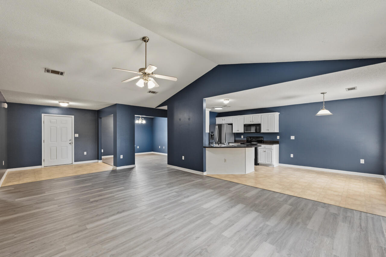 FAIRCHILD ESTATES - Residential