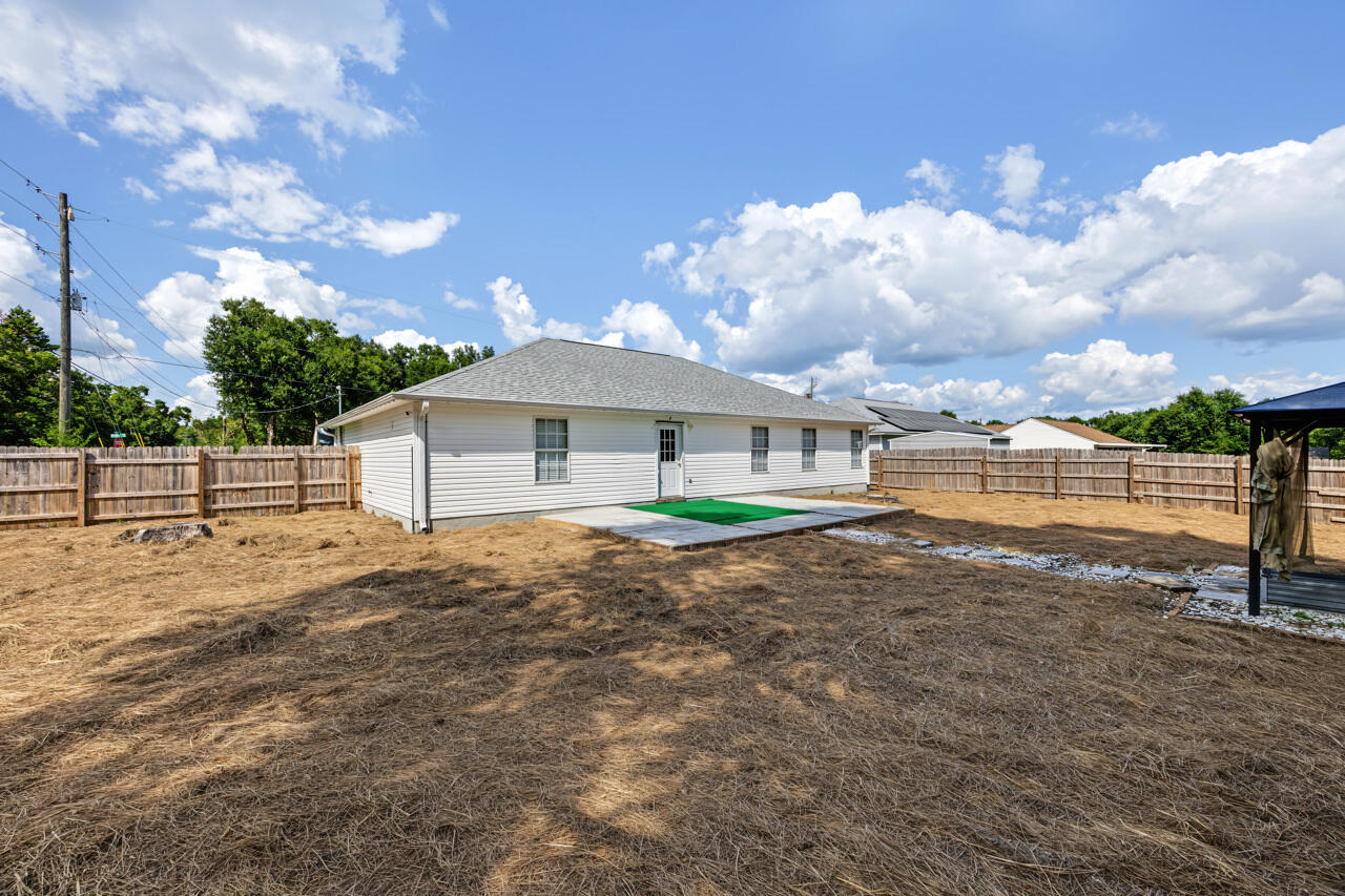 FAIRCHILD ESTATES - Residential