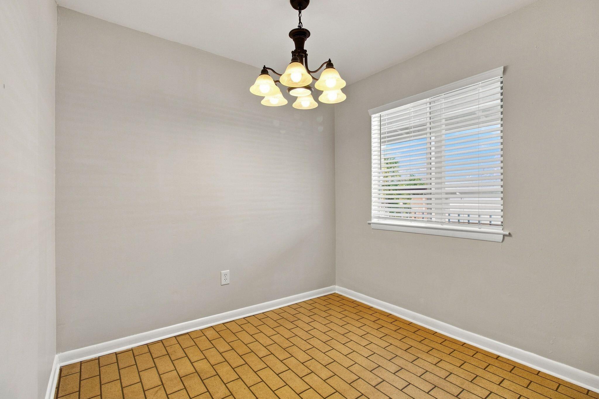 COLLEGE PARK CONDO - Residential Lease