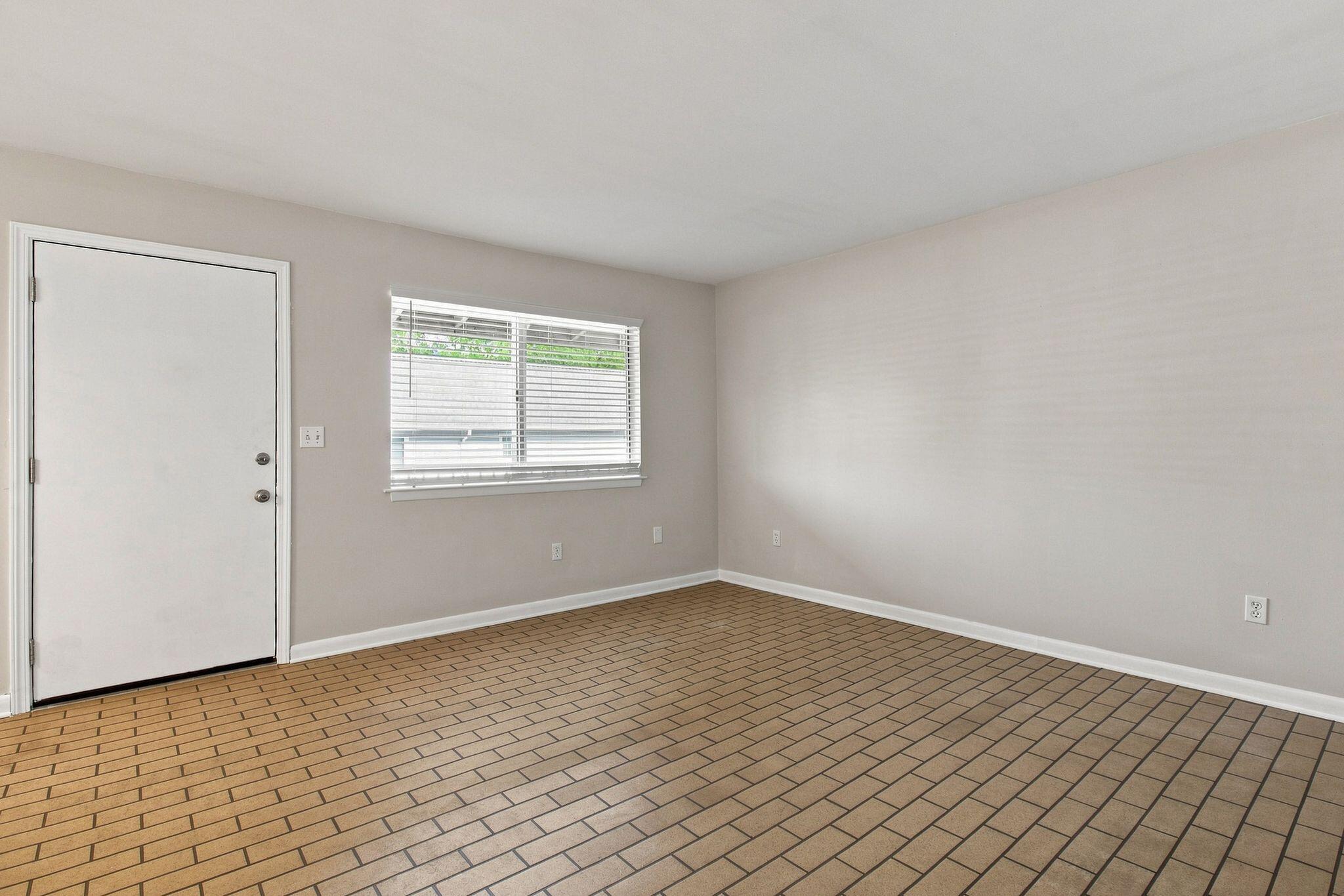 COLLEGE PARK CONDO - Residential Lease
