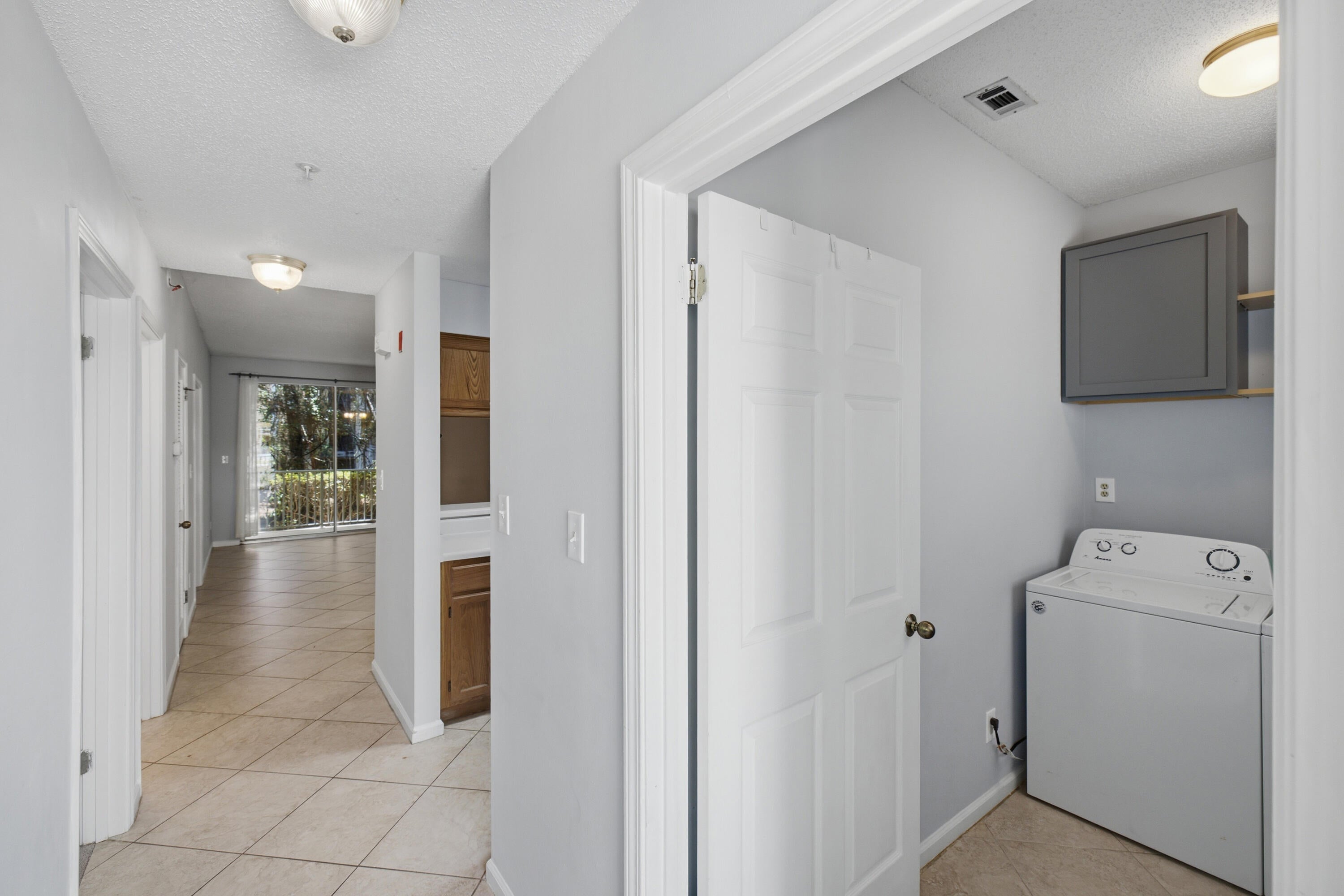 POINTE OF VIEW CONDO - Residential Lease