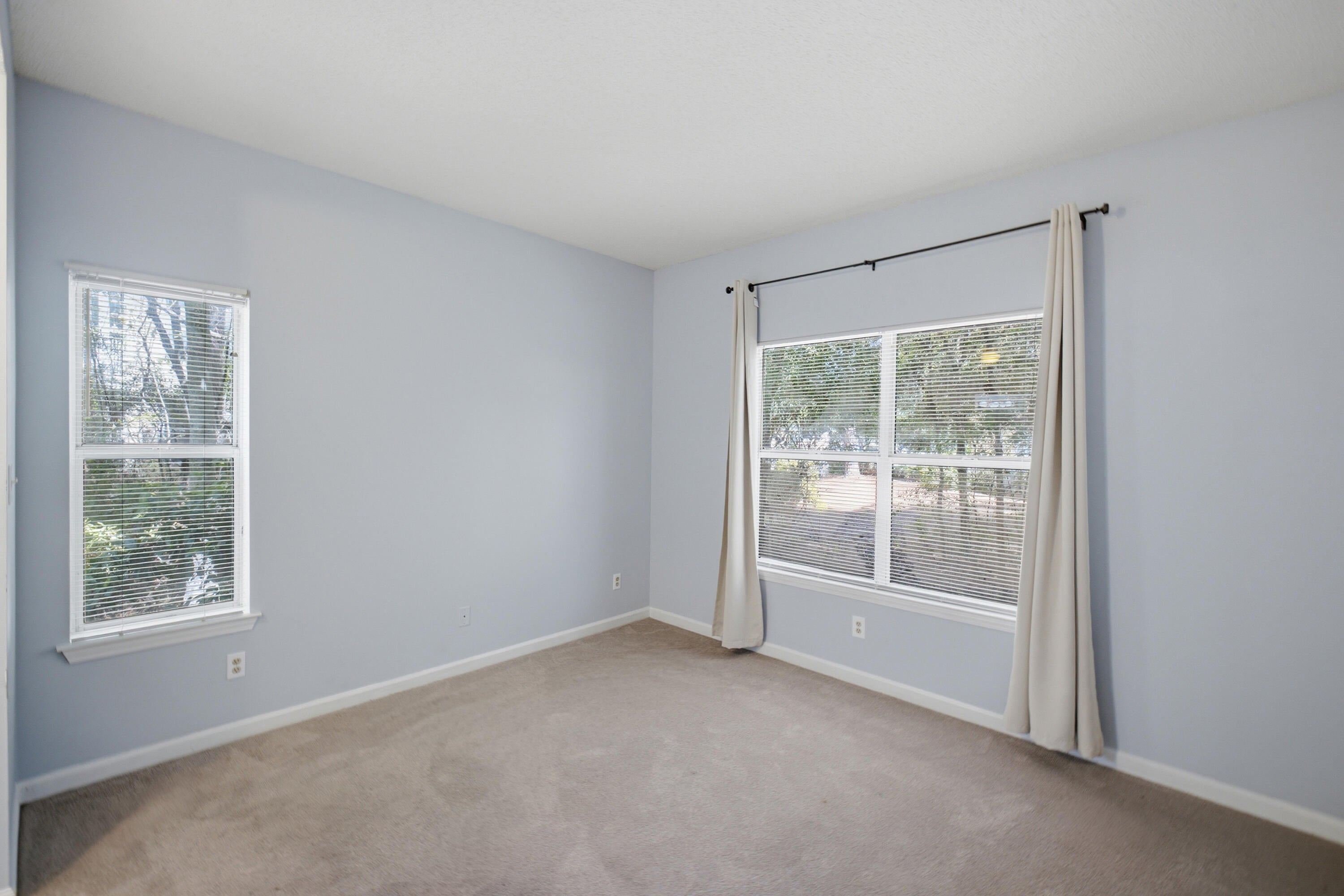 POINTE OF VIEW CONDO - Residential Lease
