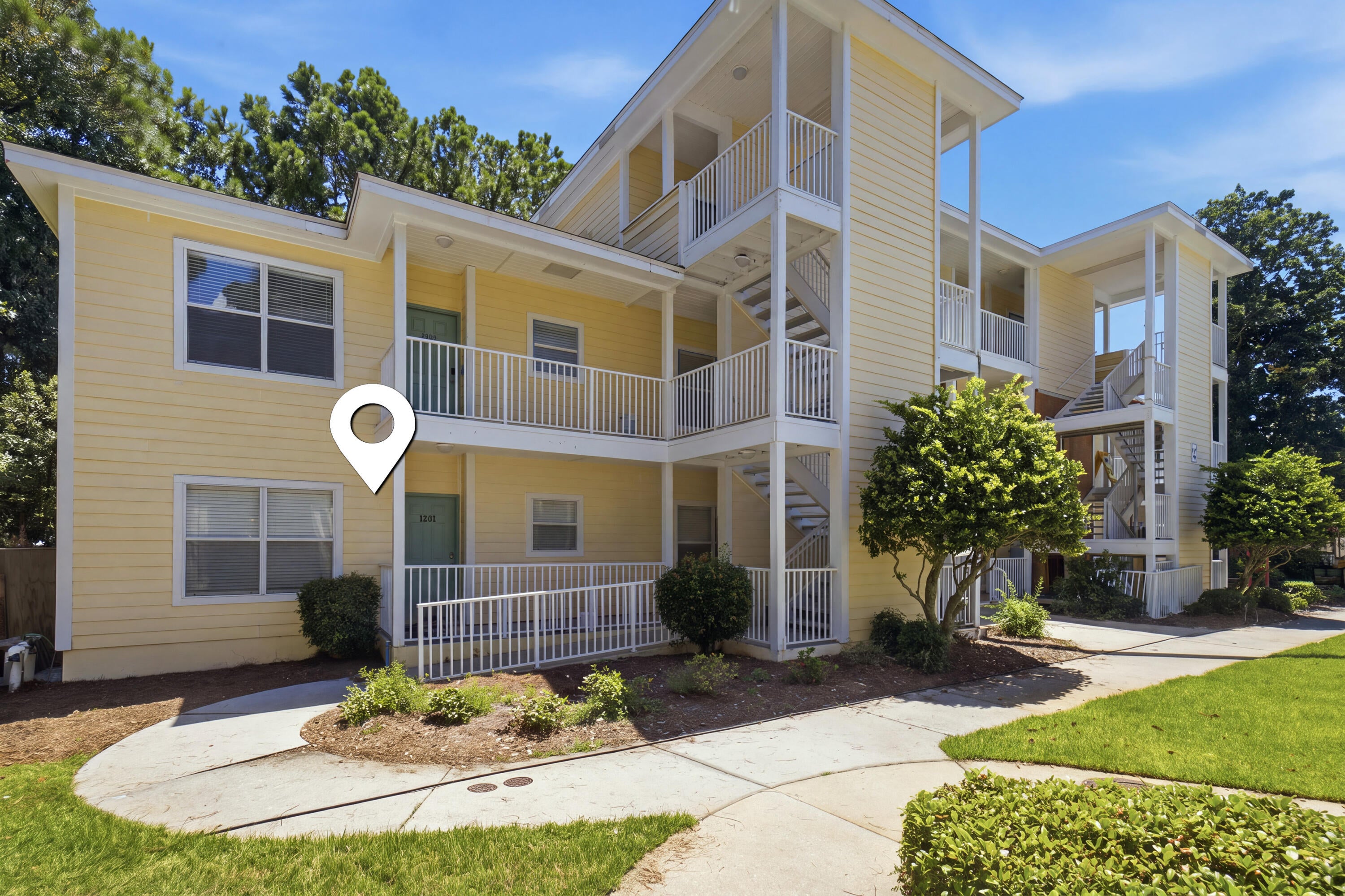 Welcome to Pointe of View, where location and convenience come together in the heart of Miramar Beach! This is a first floor, corner building, corner condo featuring 2 bedrooms, and 2 baths with 952 square feet of comfortable living space and is situated directly behind Sacred Heart Hospital, with the shopping, dining, and entertainment of Grand Boulevard just 350 yards away.
The condo offers a functional open living area, two spacious bedrooms, and two full bathrooms. Outside, you will enjoy your private back patio. Residents also have access to the community pool for a refreshing escape.

*This is a 1st floor unit
*Background, credit checks
*This unit is not pet friendly
*Move out clean fee charged