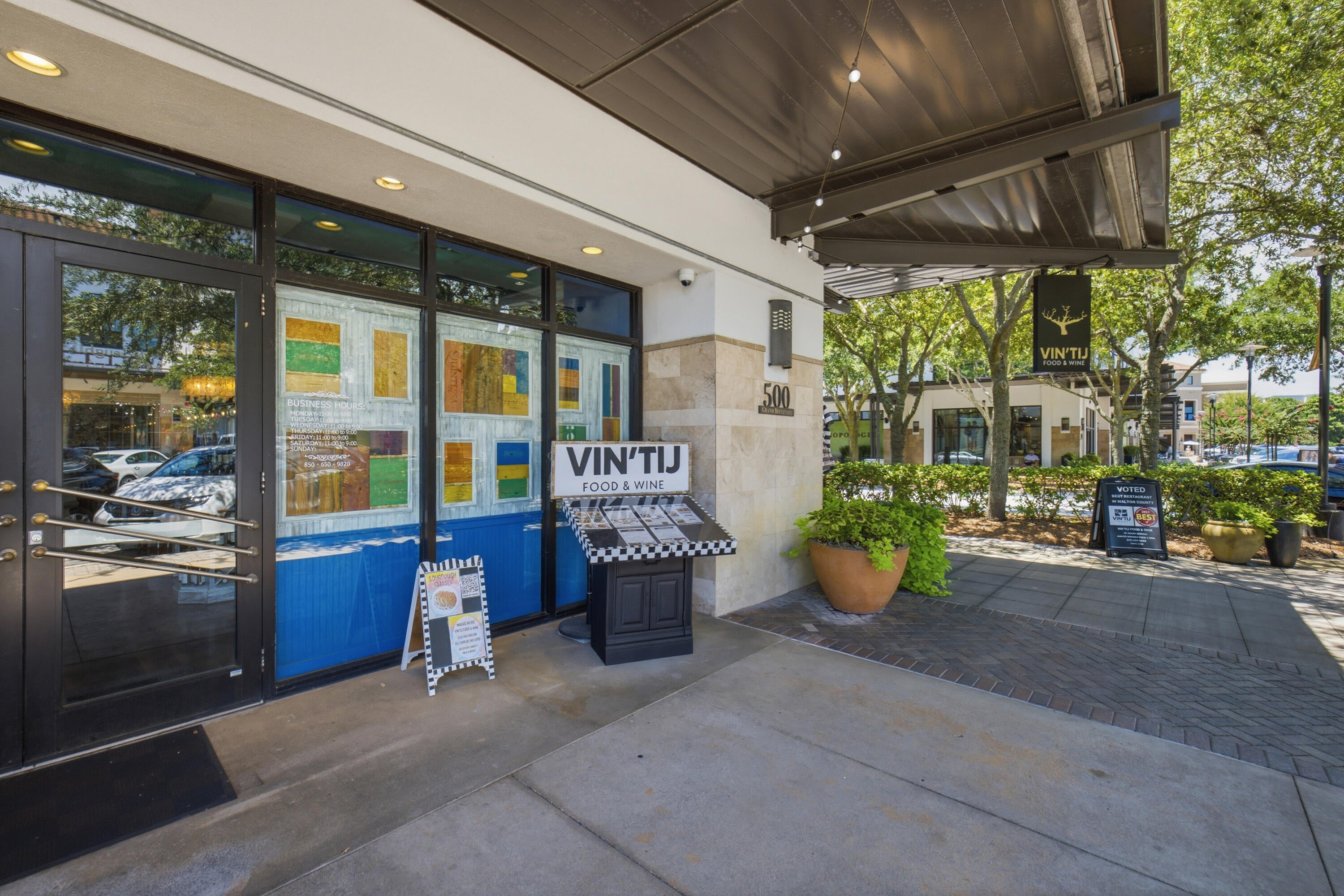 POINTE OF VIEW CONDO - Residential Lease