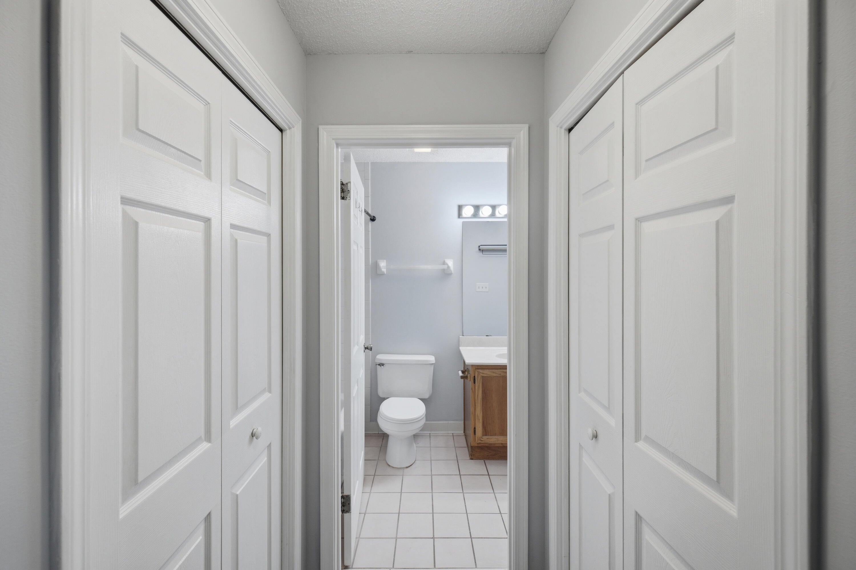 POINTE OF VIEW CONDO - Residential Lease