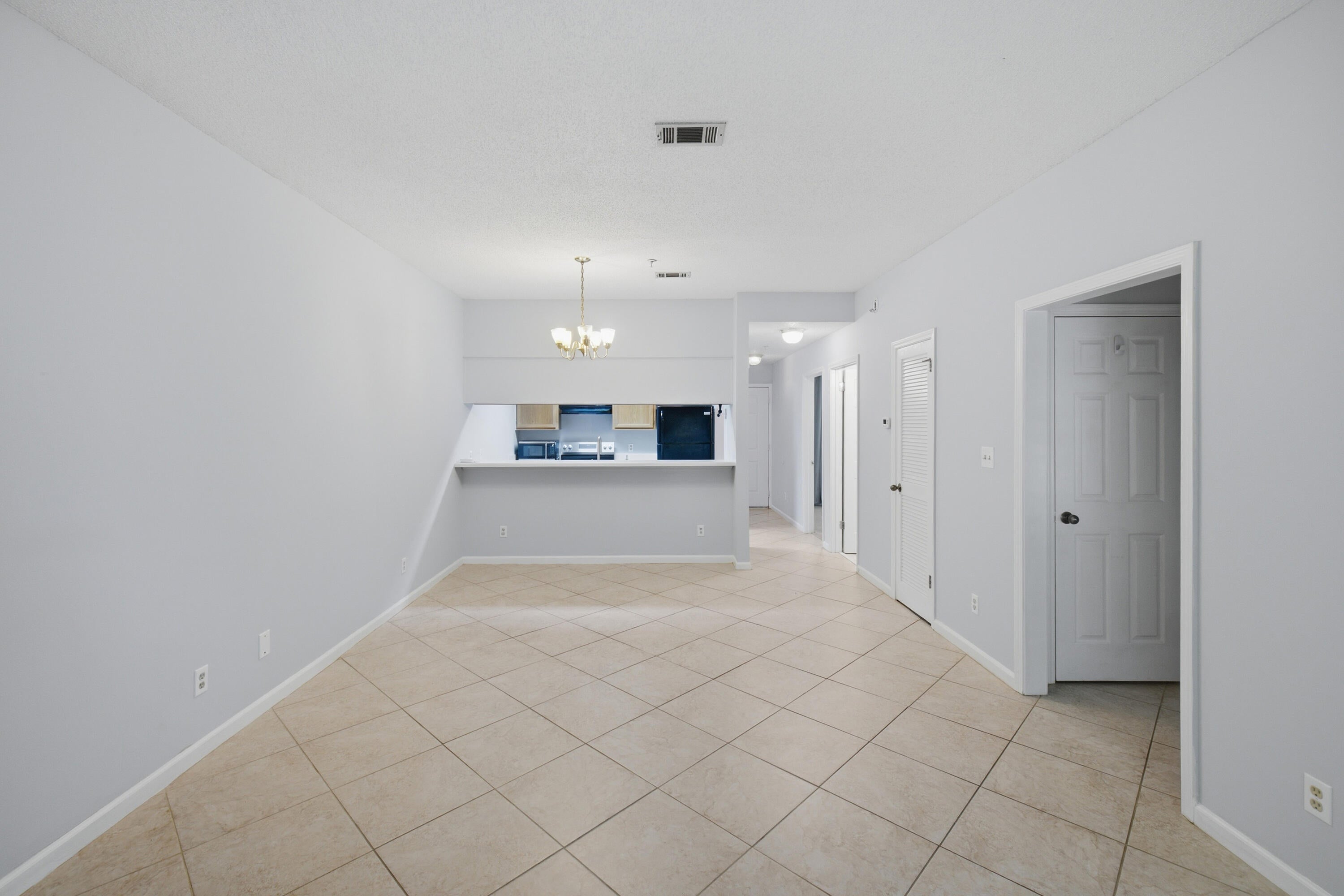 POINTE OF VIEW CONDO - Residential Lease