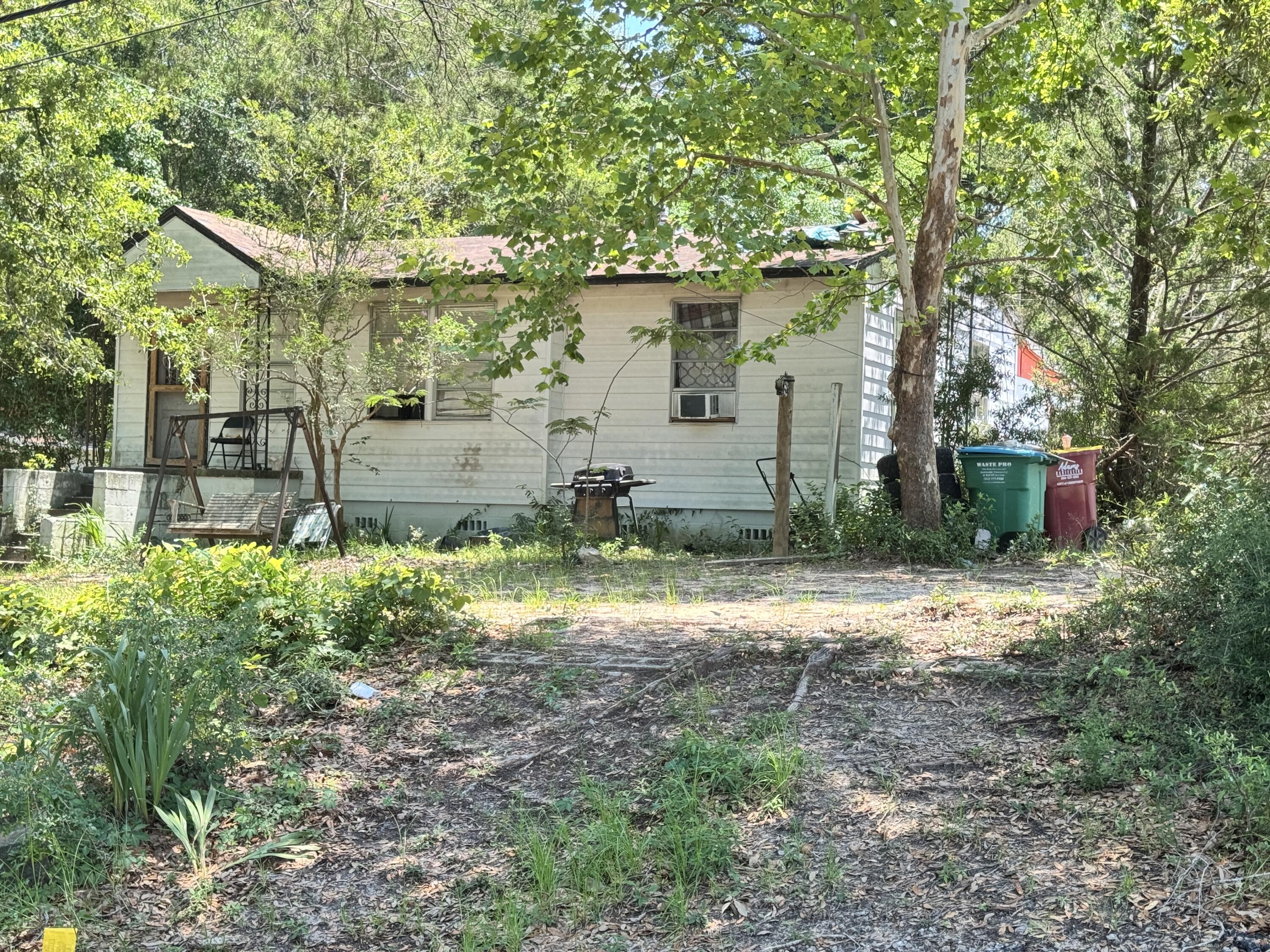 NORTHWOOD ADD LOT 235 & S1/2 OF LOT 236 - Residential