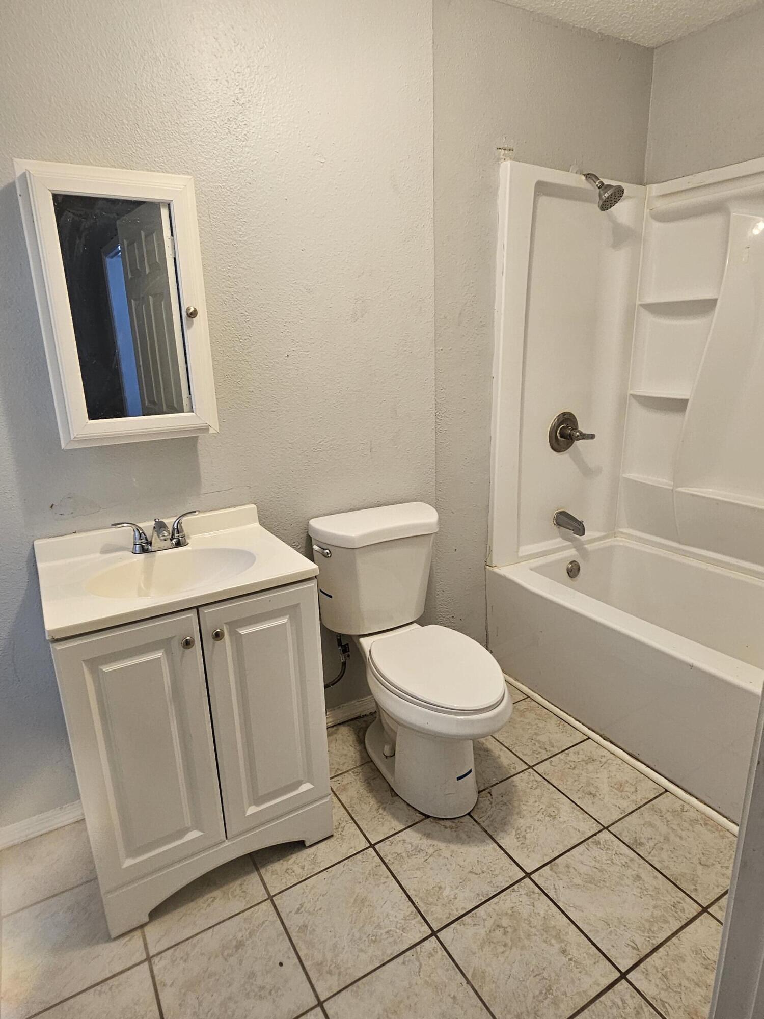 BAYWOOD SHORE ESTATES UNIT 2 - Residential