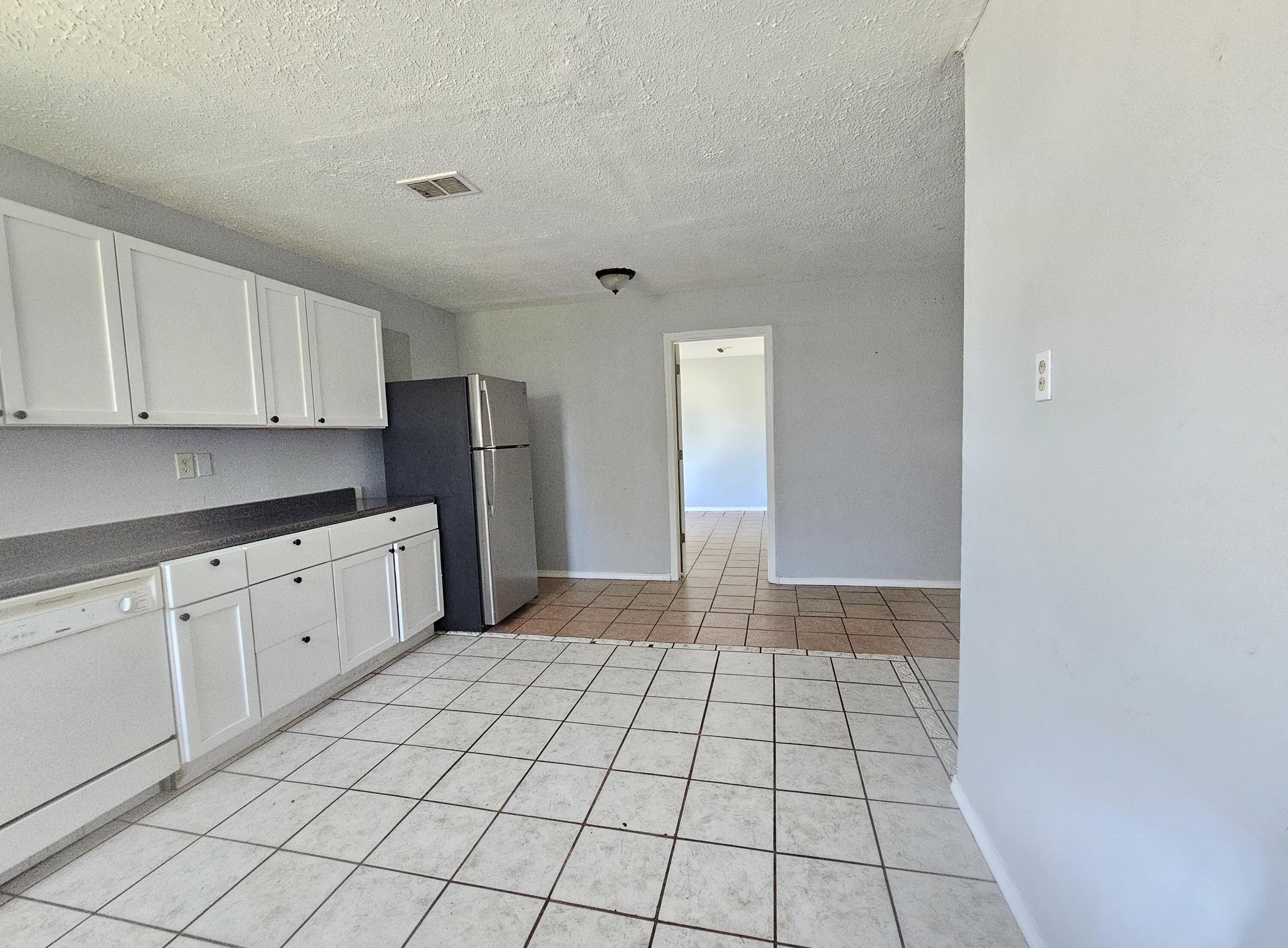 BAYWOOD SHORE ESTATES UNIT 2 - Residential