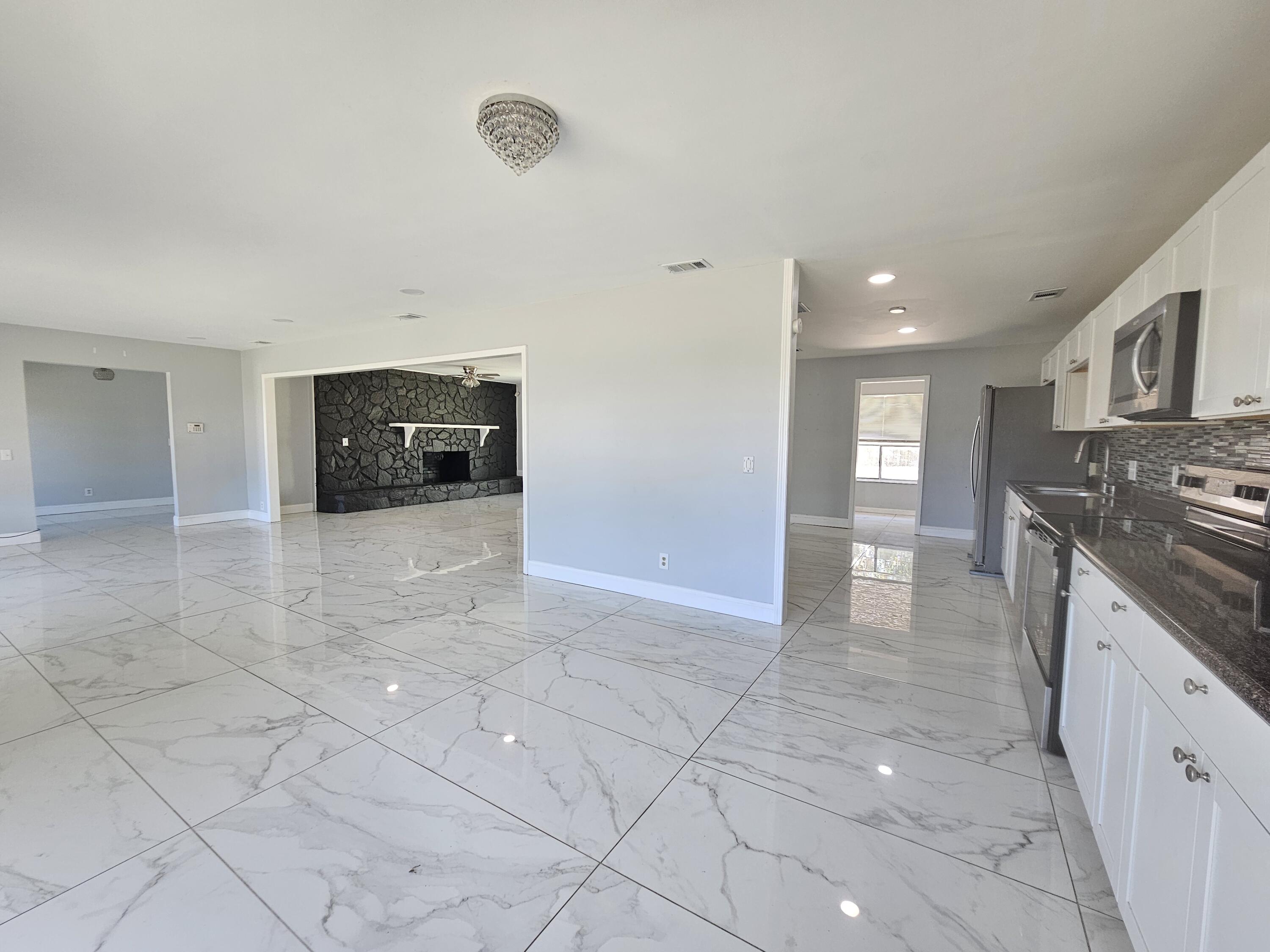 BAYWOOD SHORE ESTATES UNIT 2 - Residential