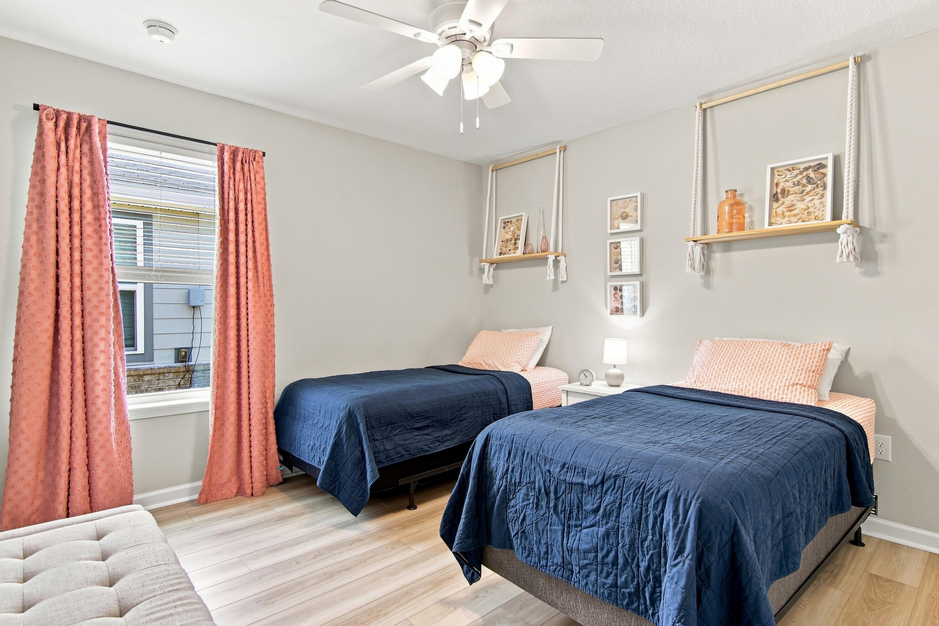 RIVERWALK - Residential