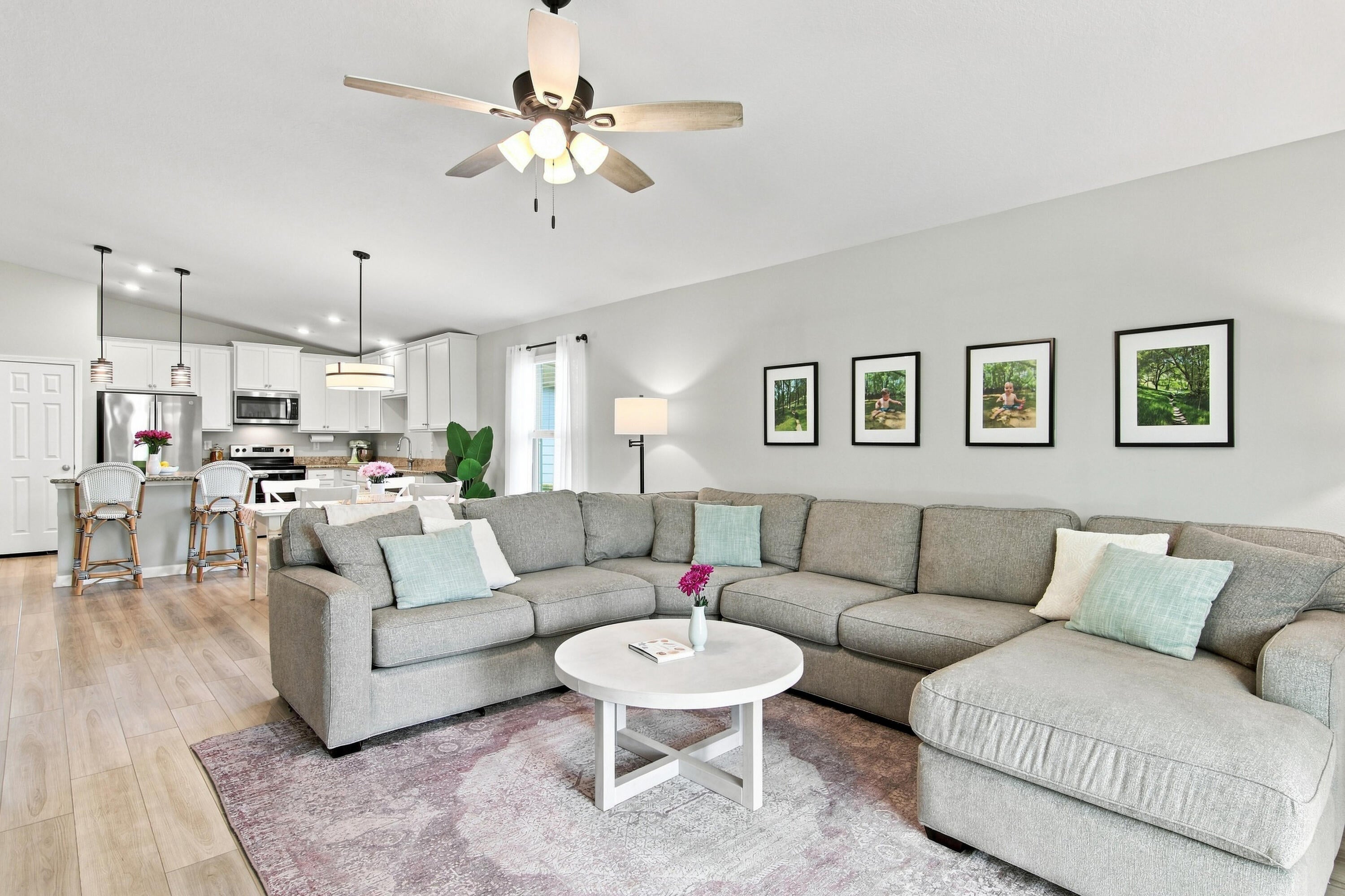 RIVERWALK - Residential