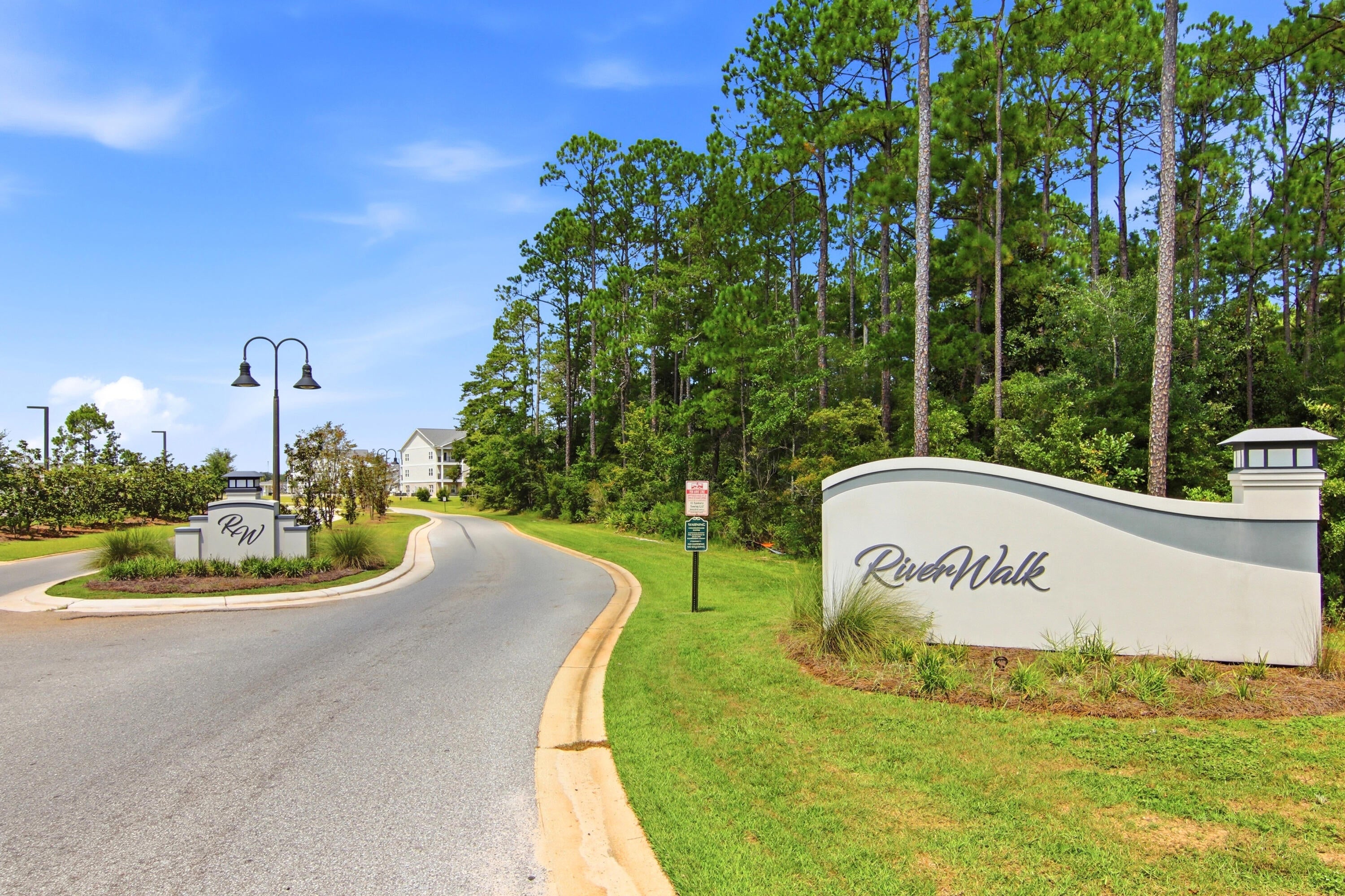 RIVERWALK - Residential