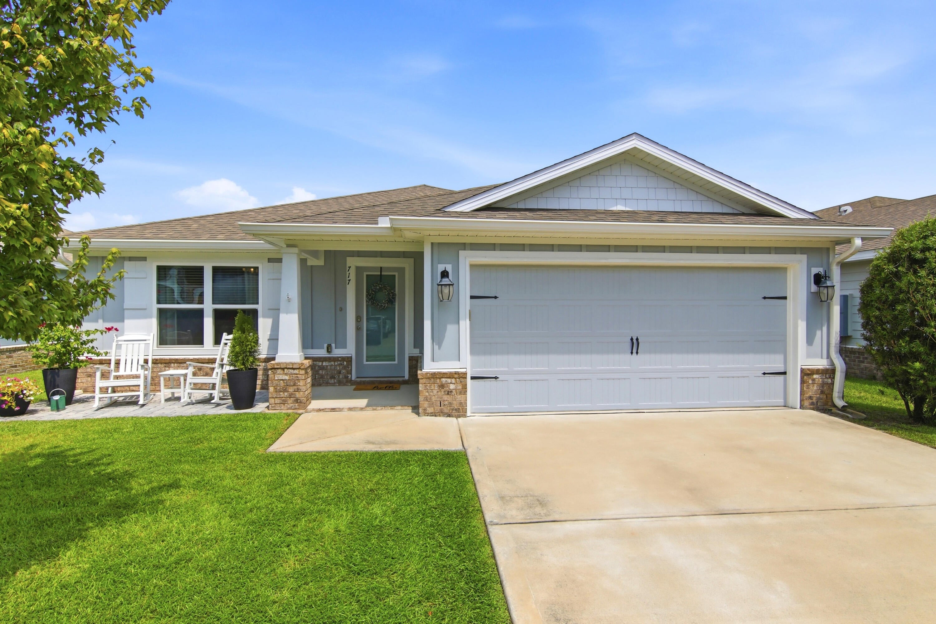 RIVERWALK - Residential