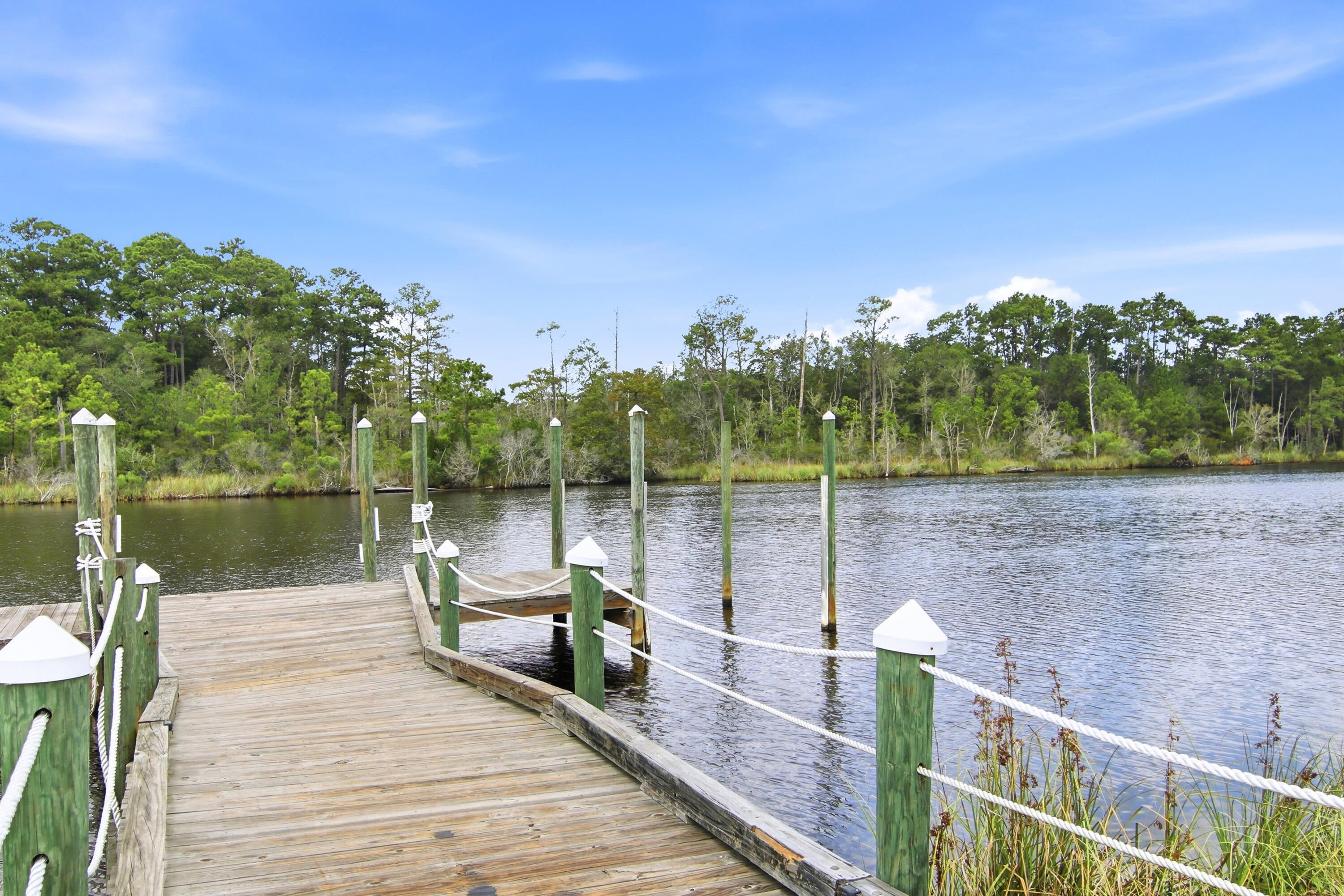 RIVERWALK - Residential