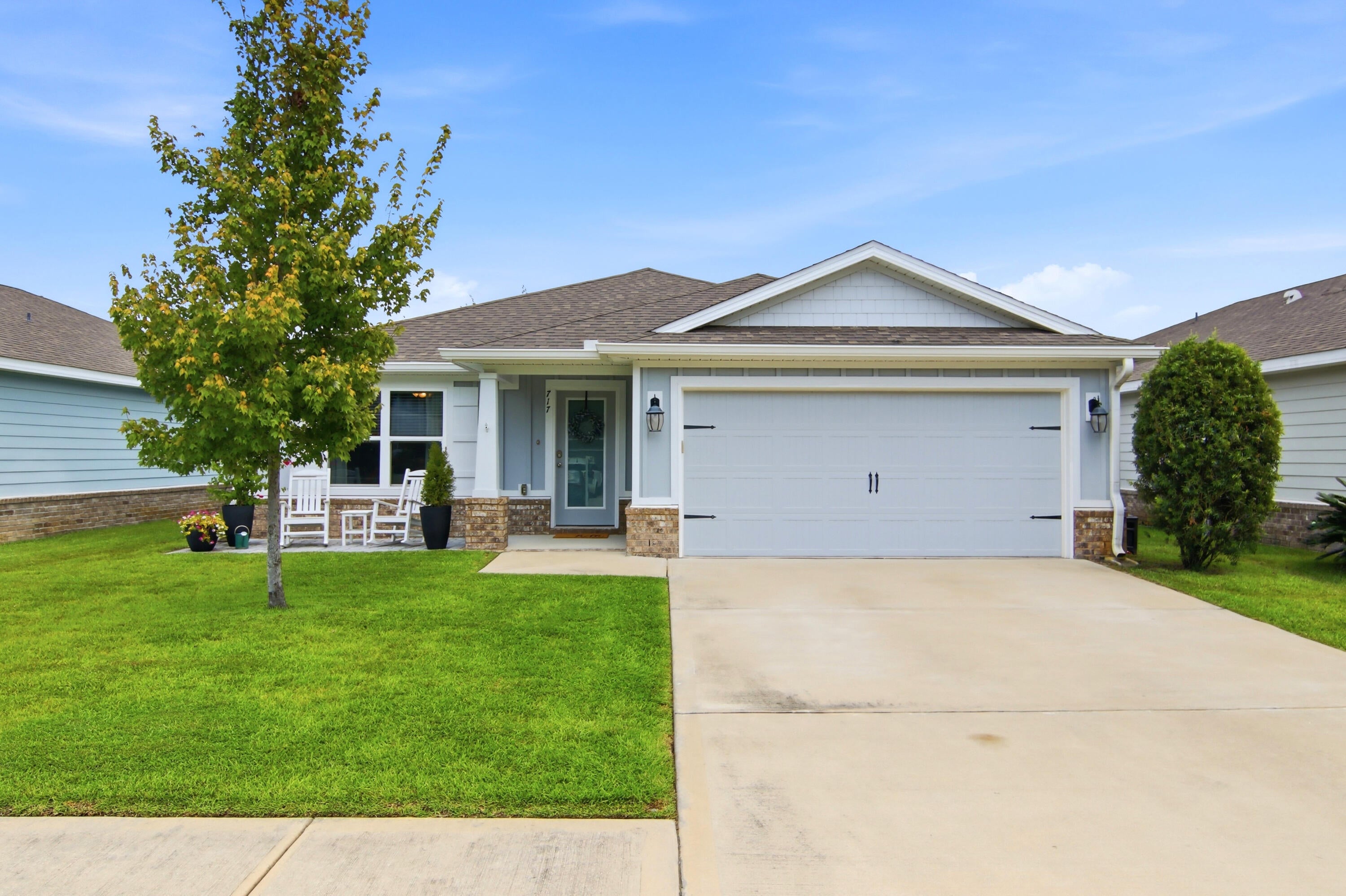 RIVERWALK - Residential