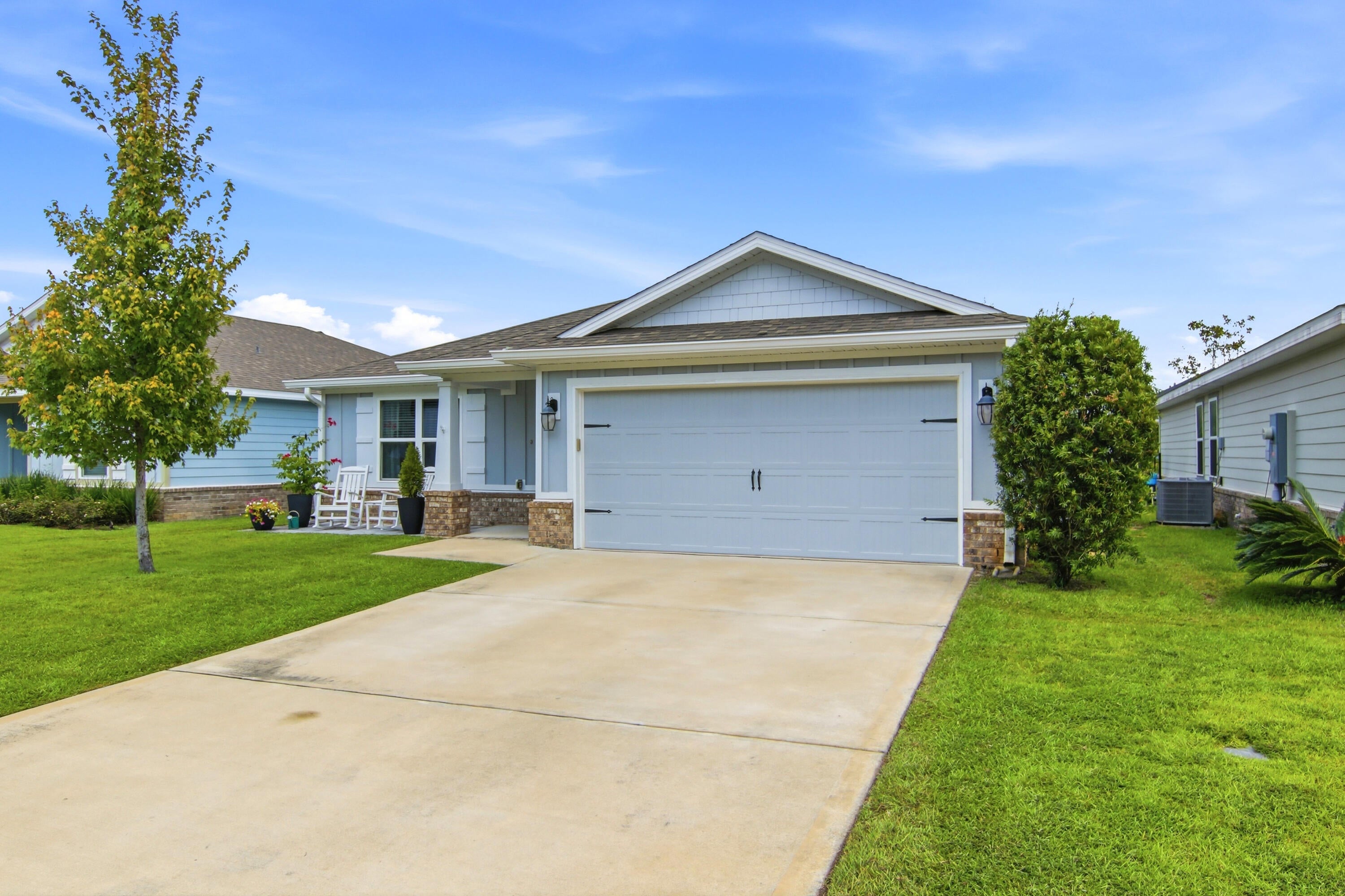 RIVERWALK - Residential