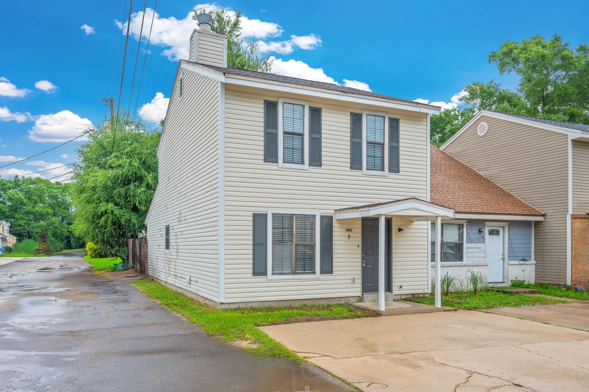 BELL-BROOK ESTATES - Residential