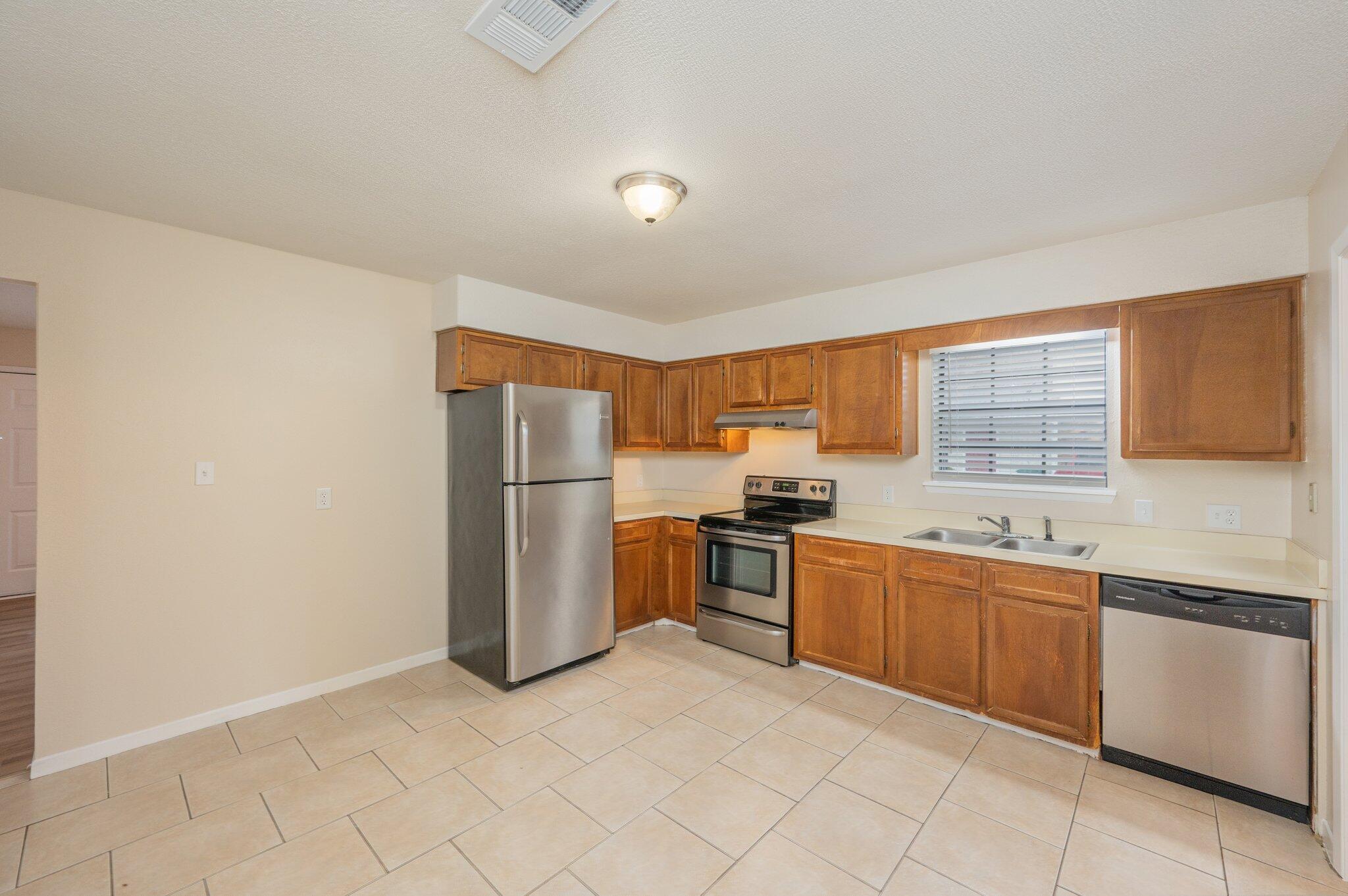 BELL-BROOK ESTATES - Residential