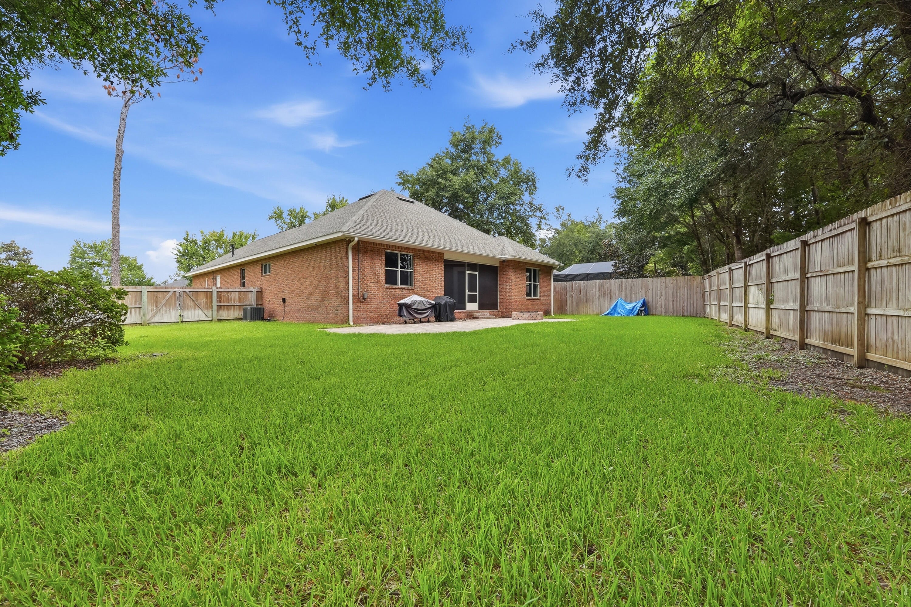 PRESERVE AT SWIFT CREEK - Residential