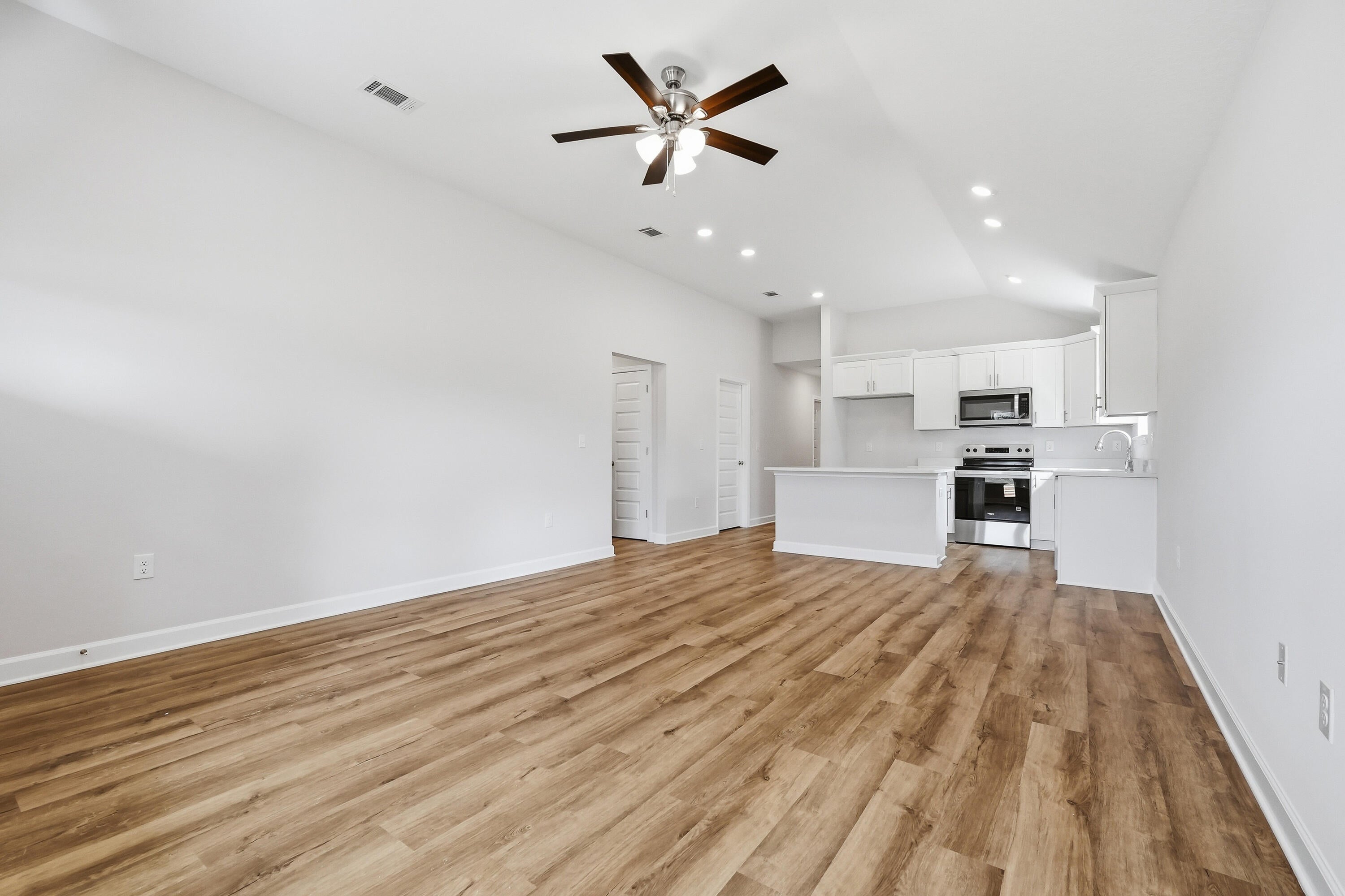 OAKDALE MINI FARMS - Residential
