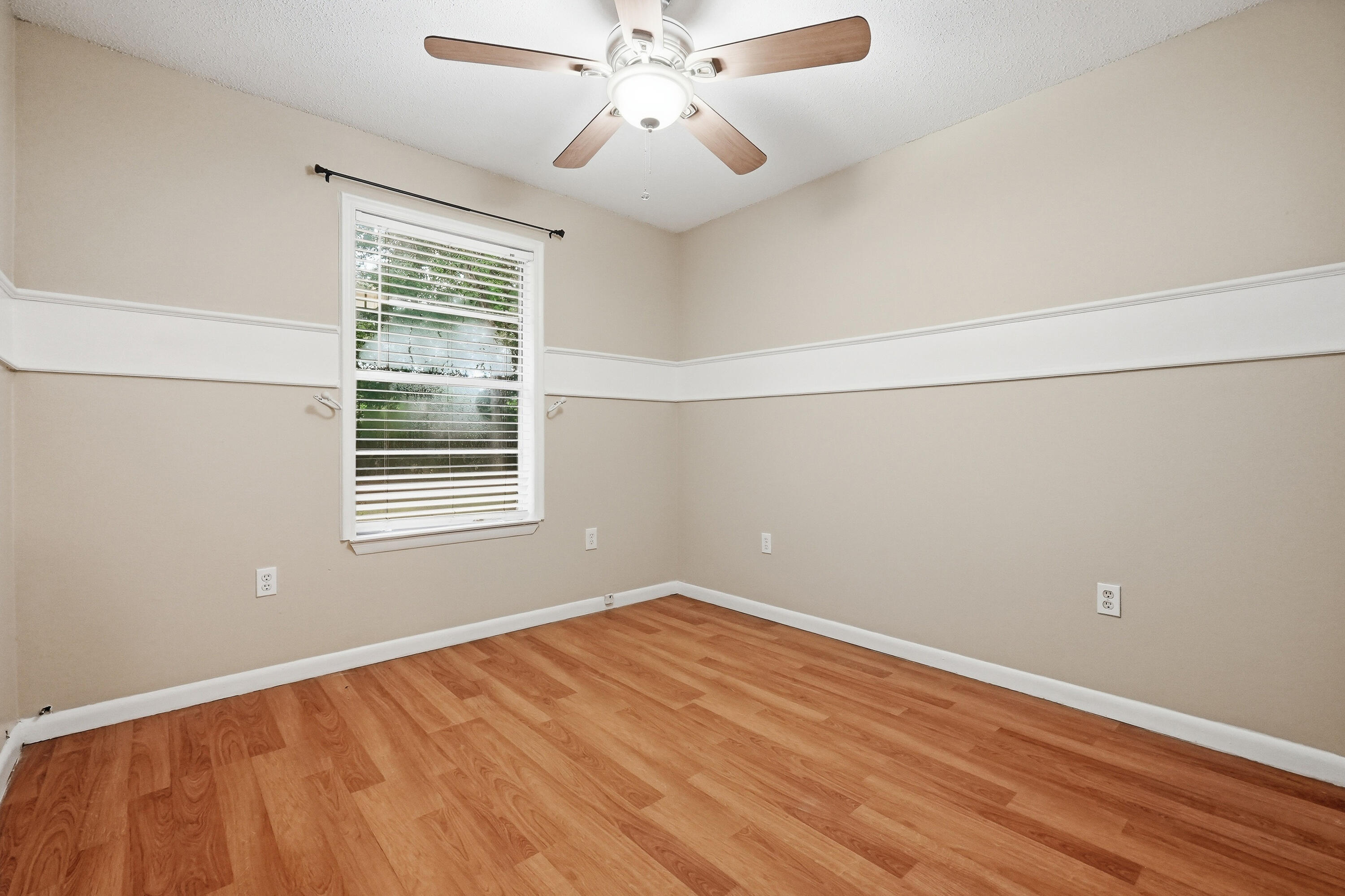 ROSEMONT - Residential Lease