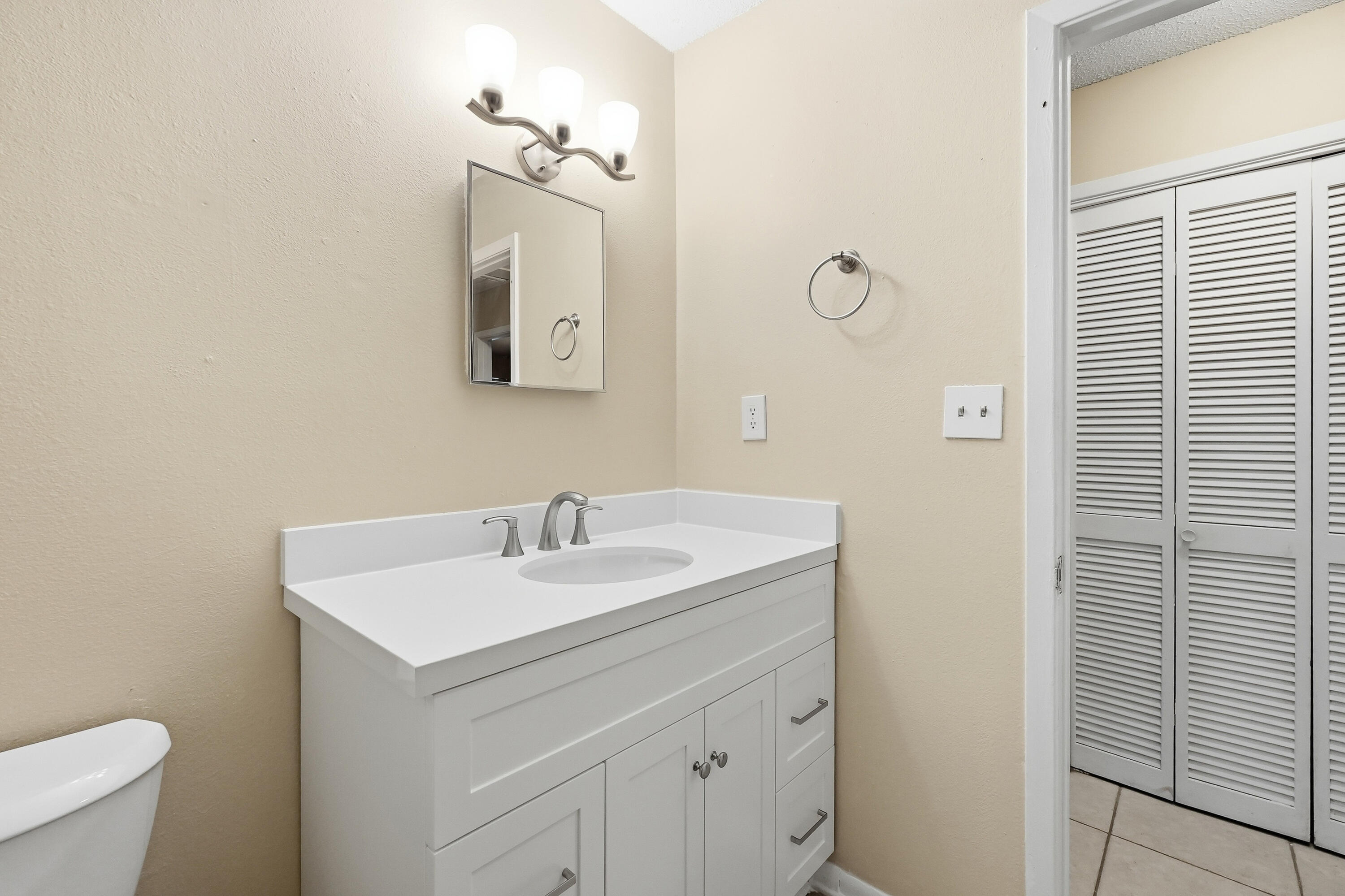 ROSEMONT - Residential Lease