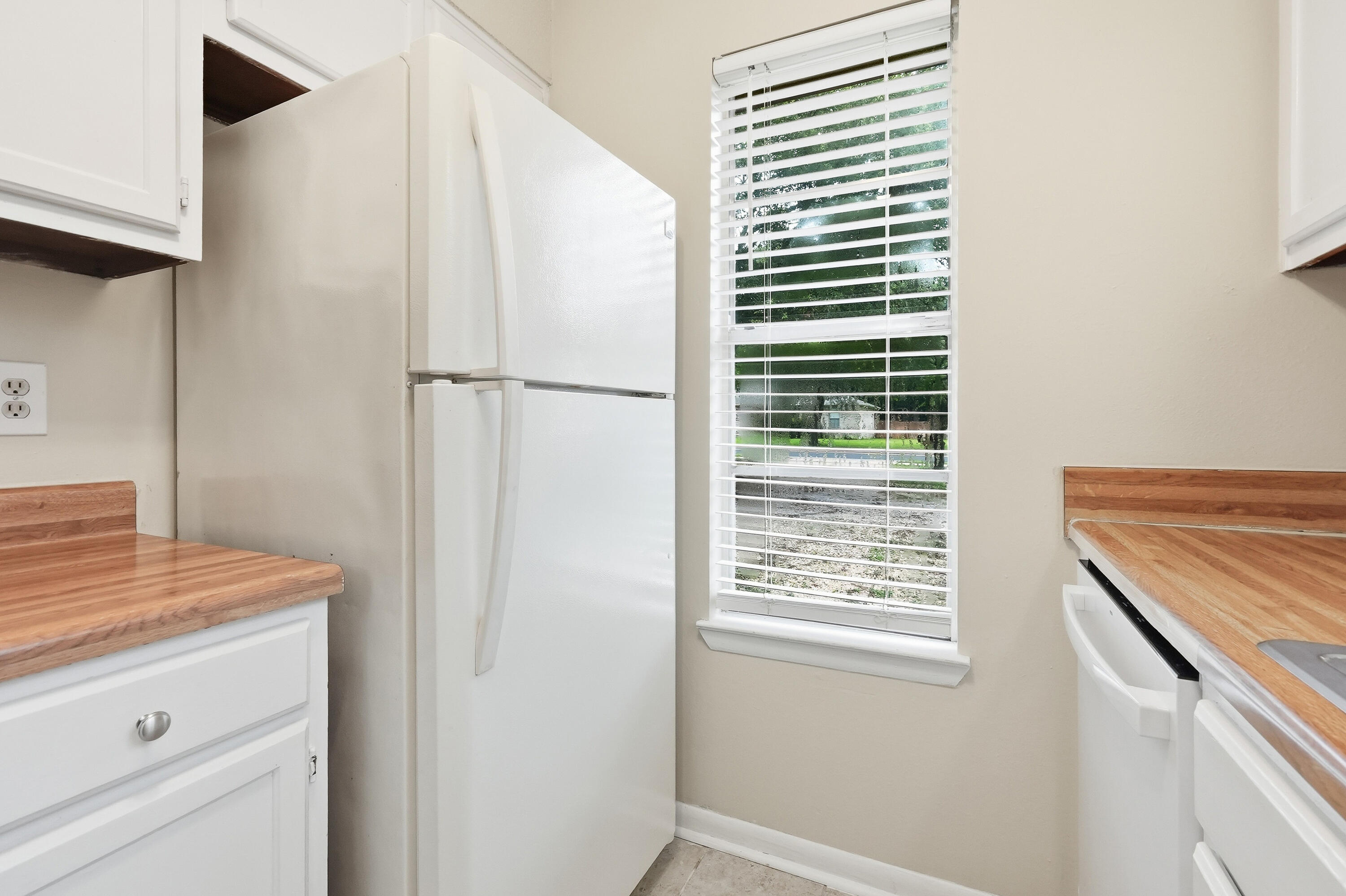 ROSEMONT - Residential Lease