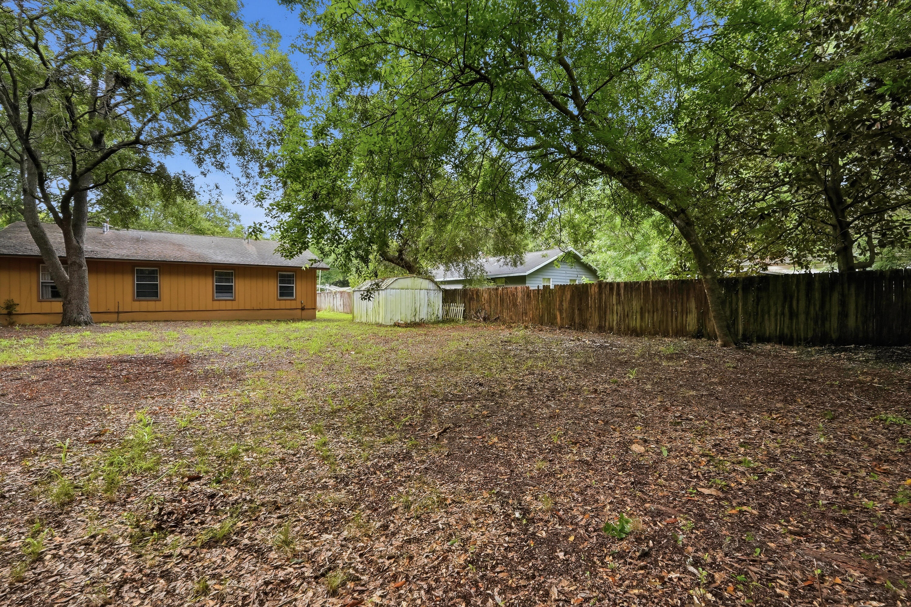 ROSEMONT - Residential Lease