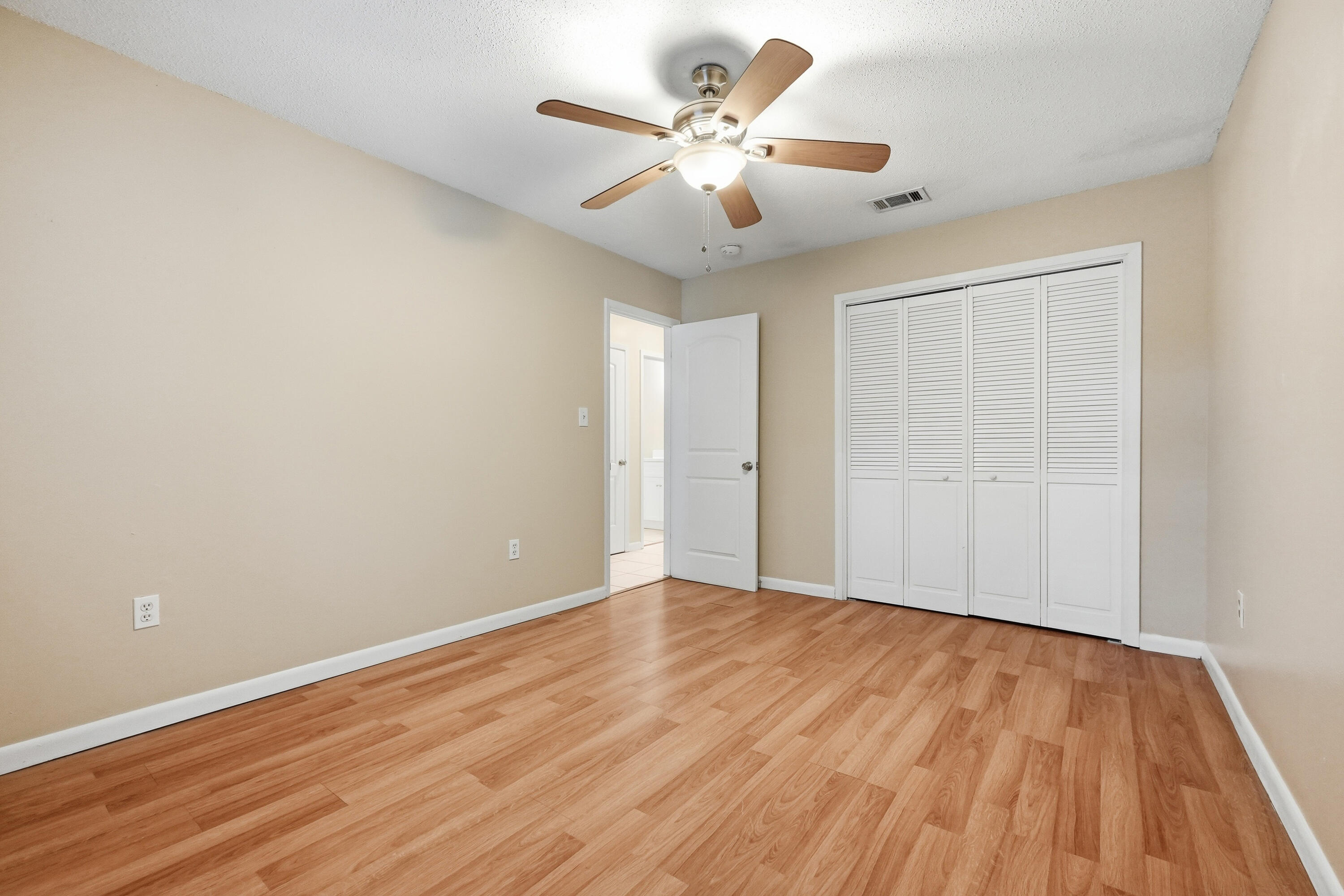 ROSEMONT - Residential Lease