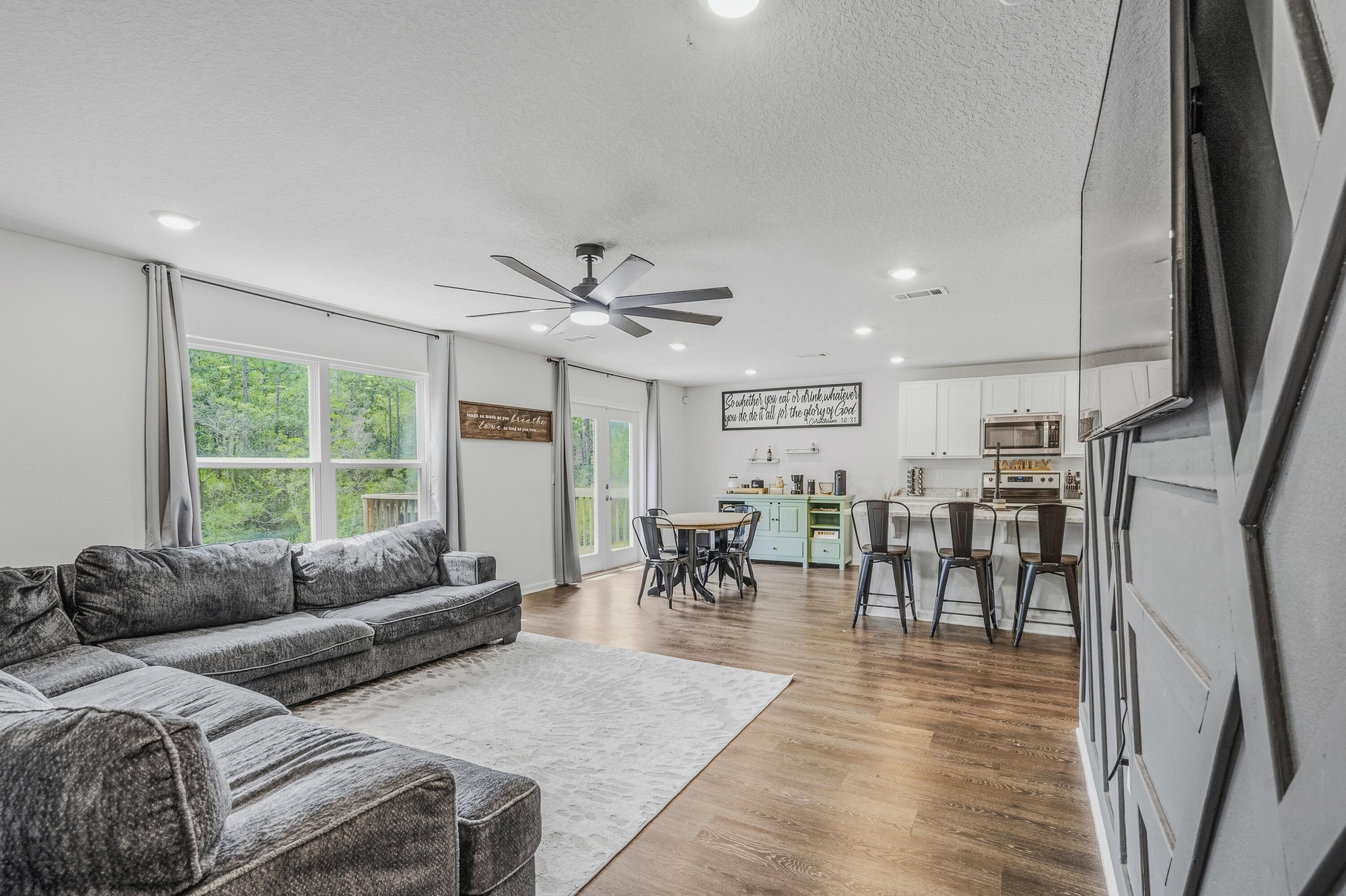 TIMBERLAND RIDGE - Residential