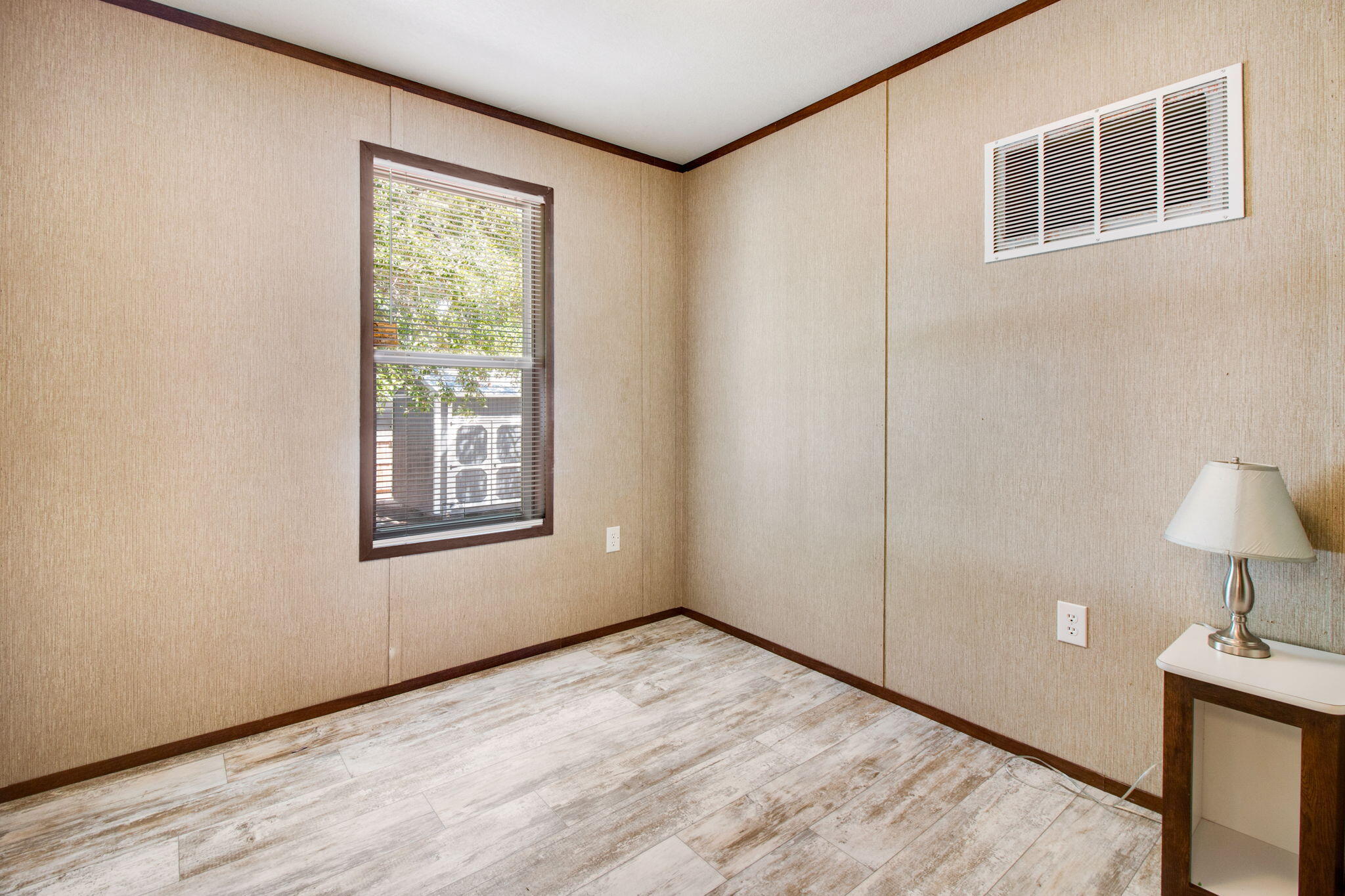 PEACHTREE FARMS UNREC - Residential Lease