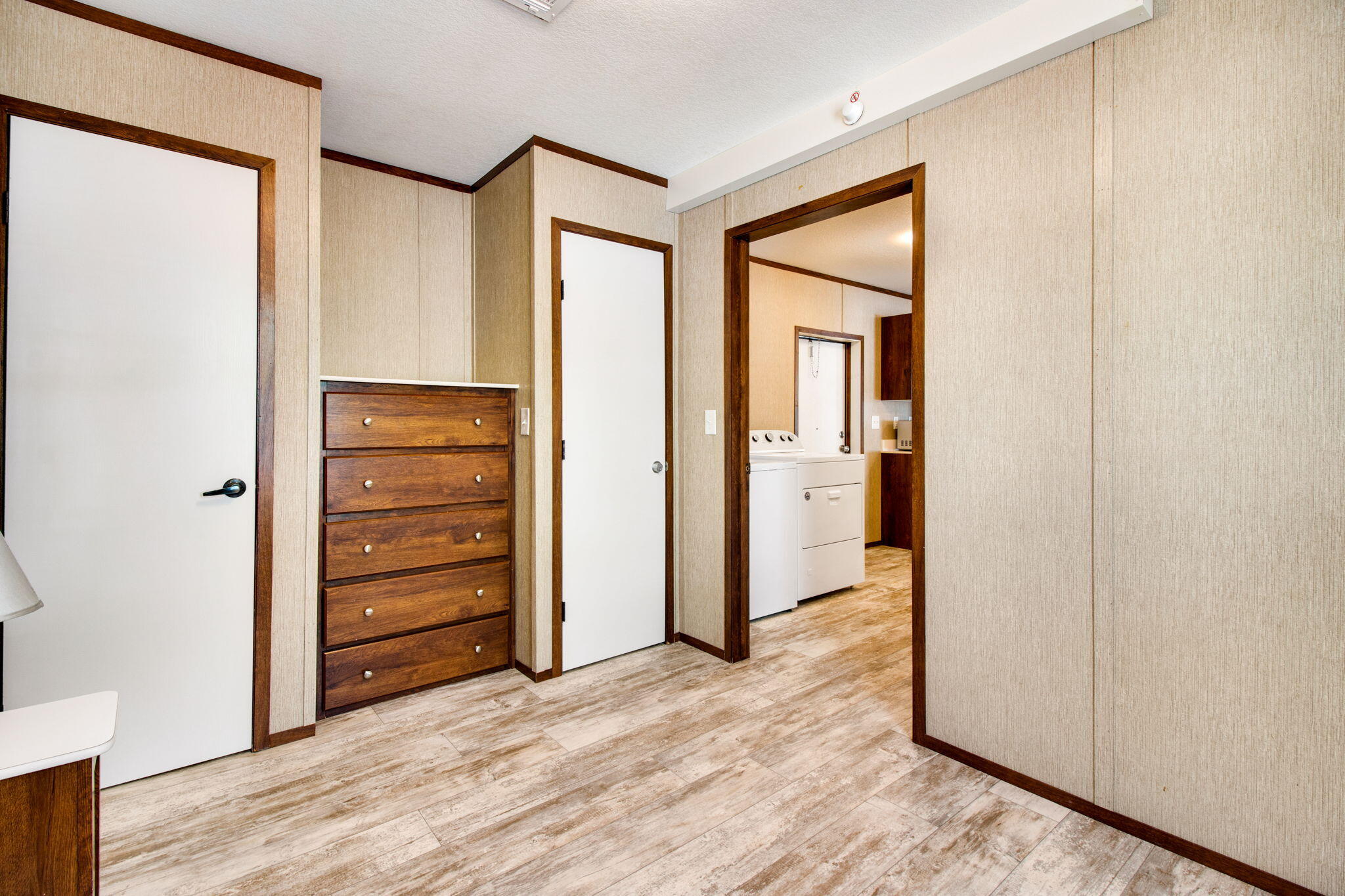 PEACHTREE FARMS UNREC - Residential Lease