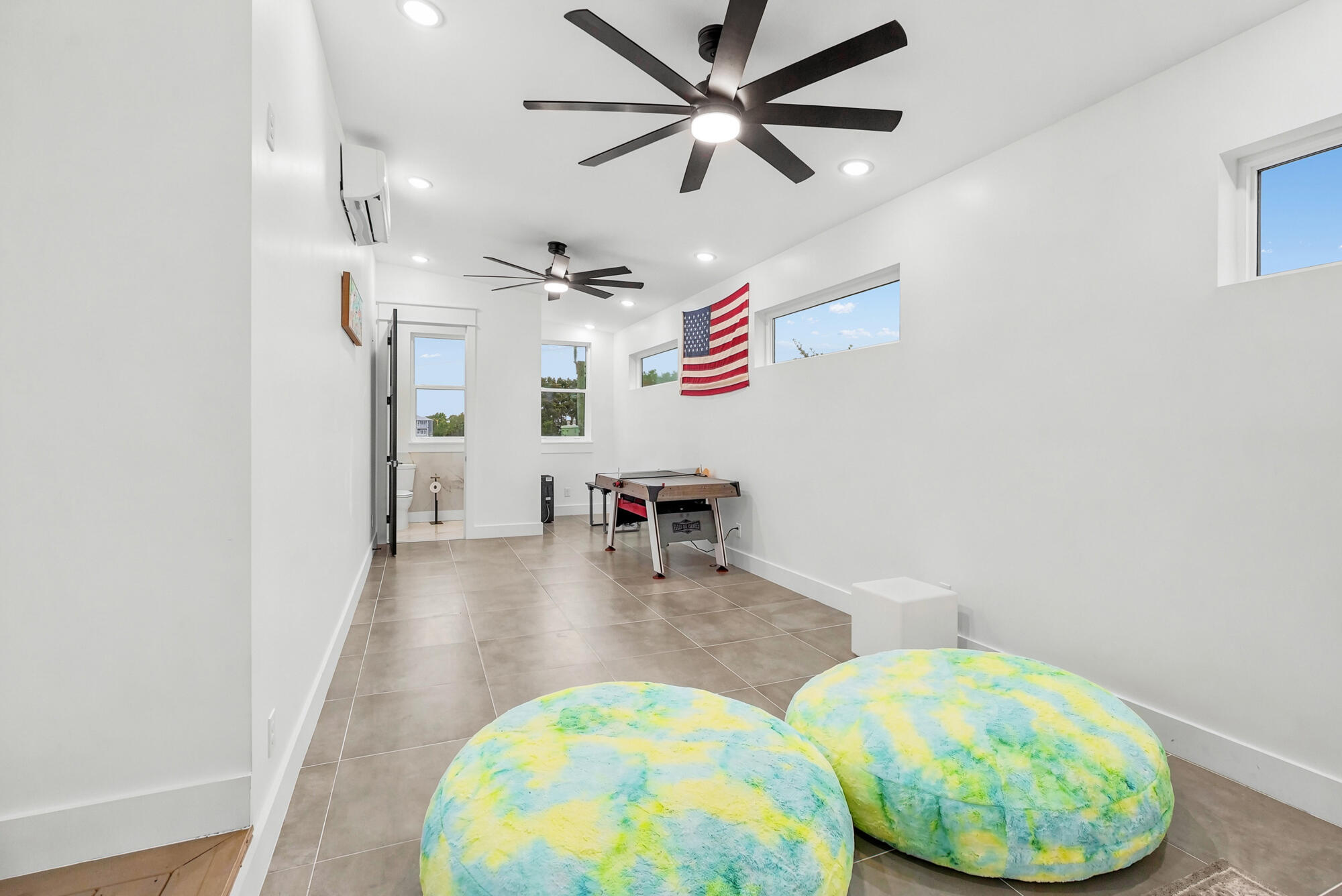 LAGUNA BEACH - Residential