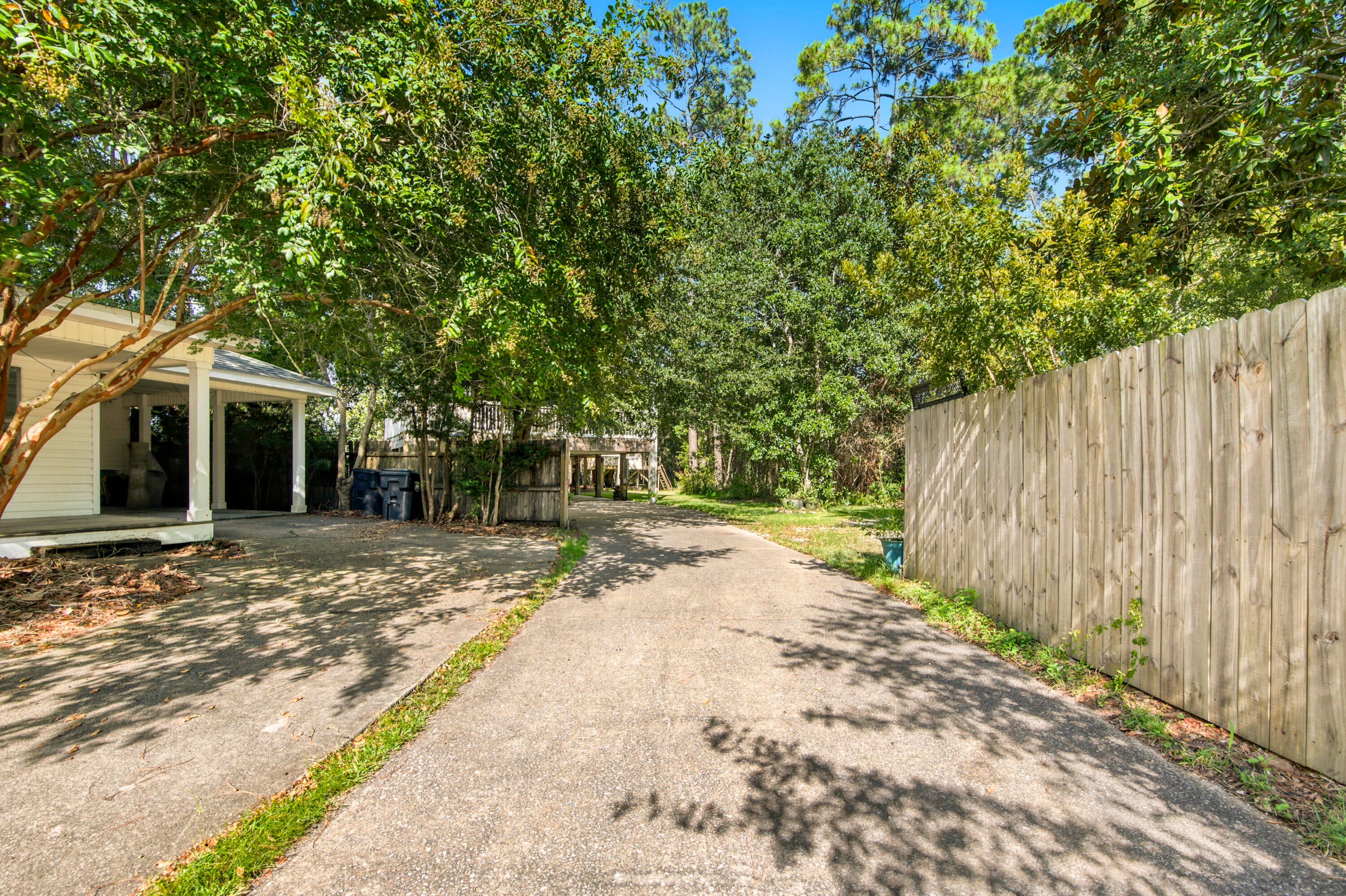 PALMETTO PLANTATION - Residential