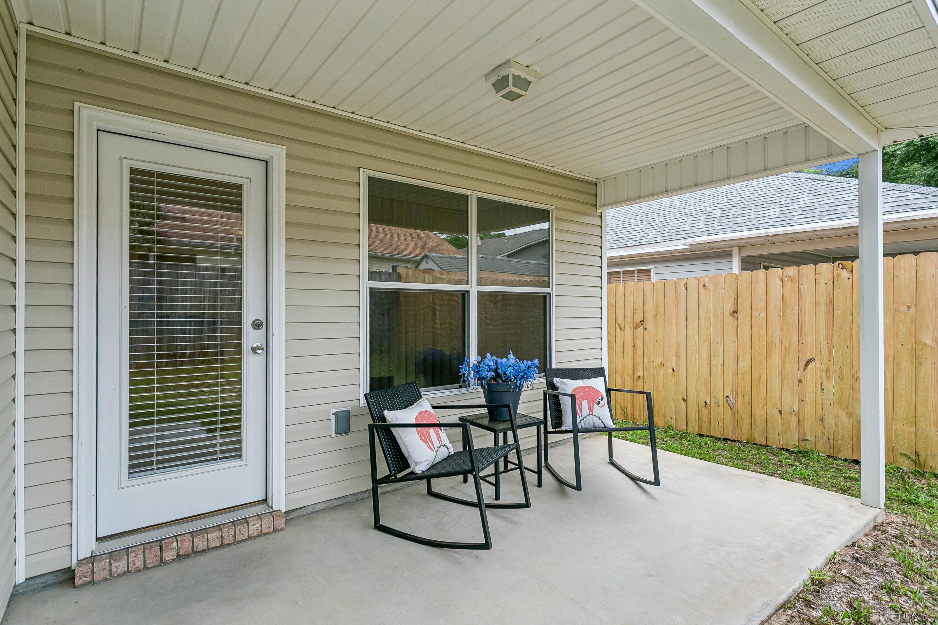 CREEKSIDE - Residential