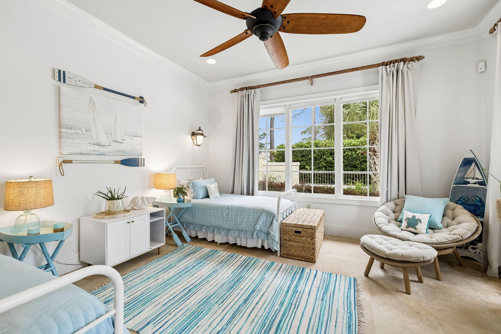 BAYTOWNE AVE EAST - Residential