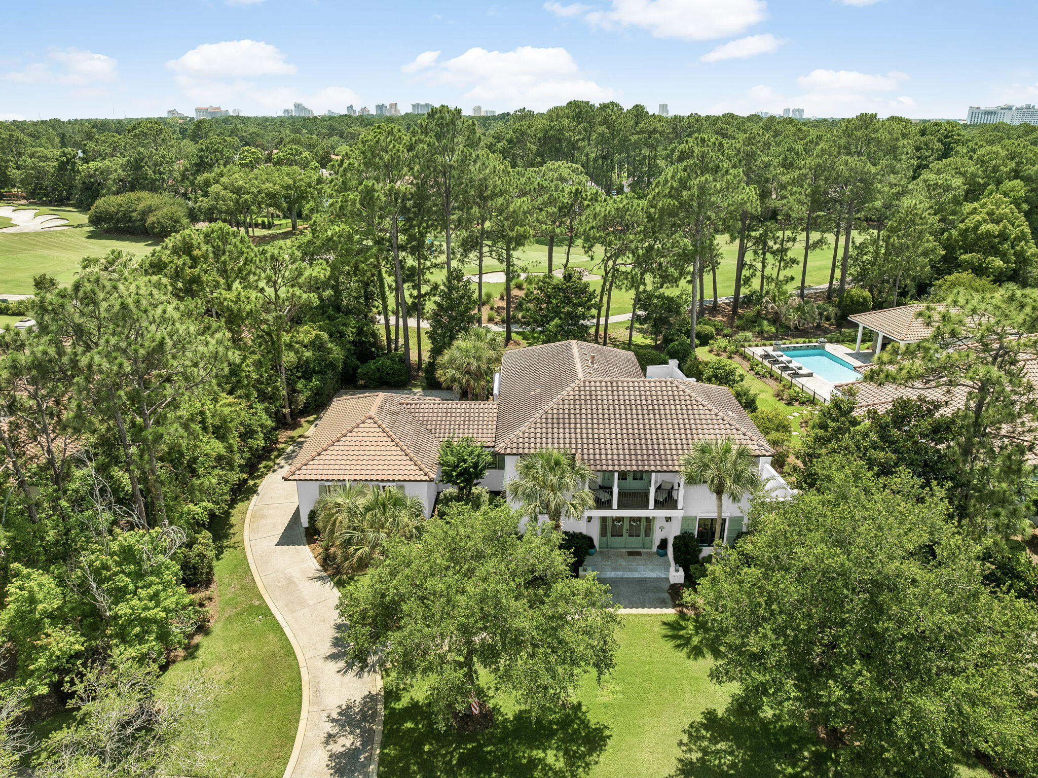 BAYTOWNE AVE EAST - Residential