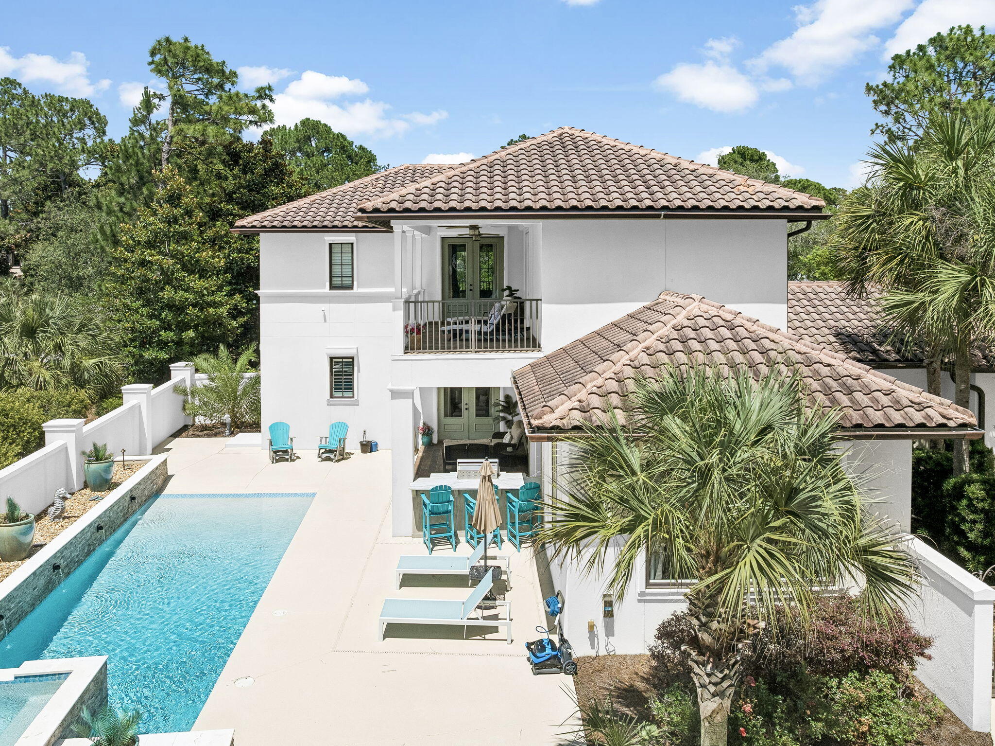 BAYTOWNE AVE EAST - Residential