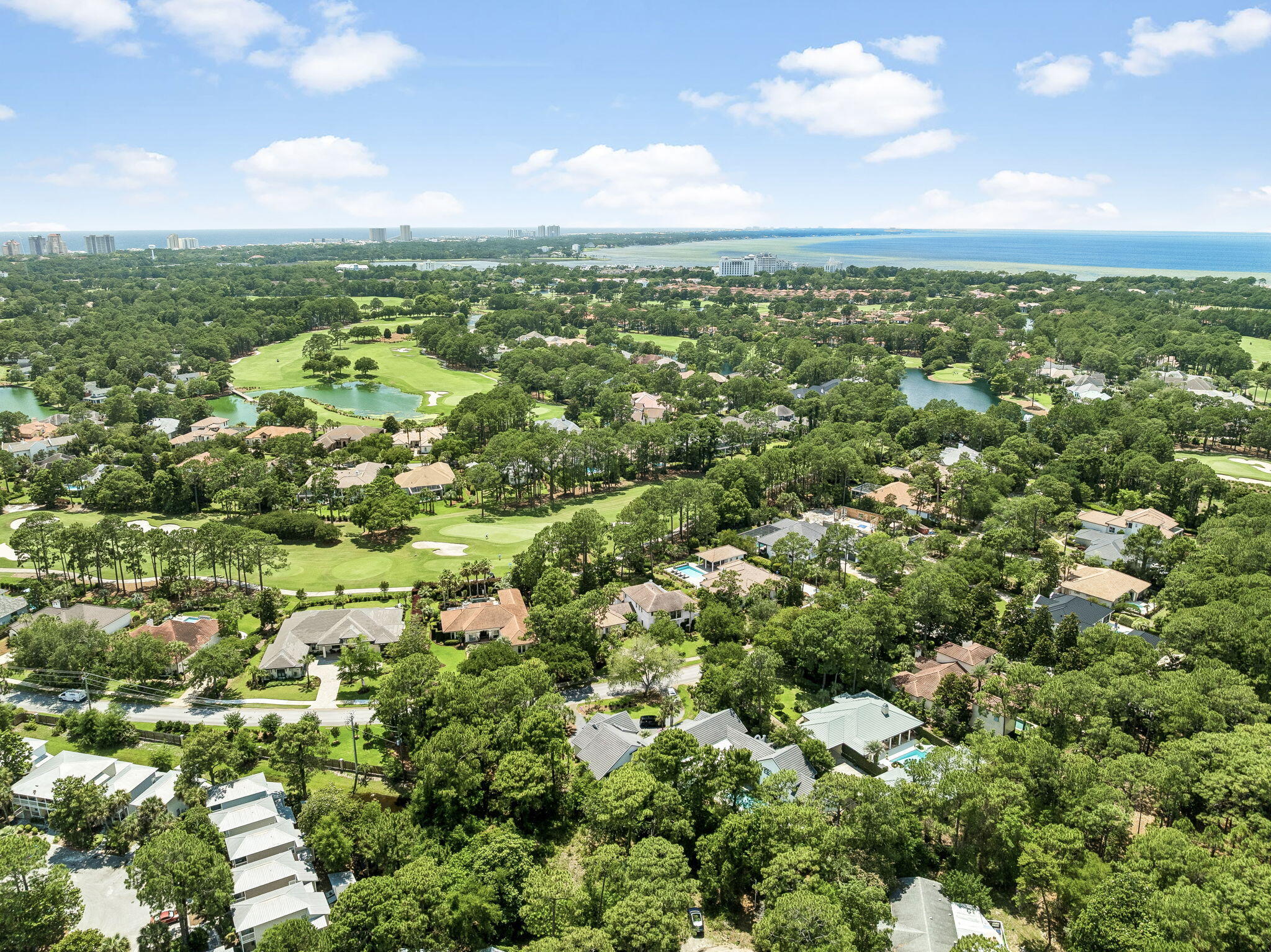 BAYTOWNE AVE EAST - Residential
