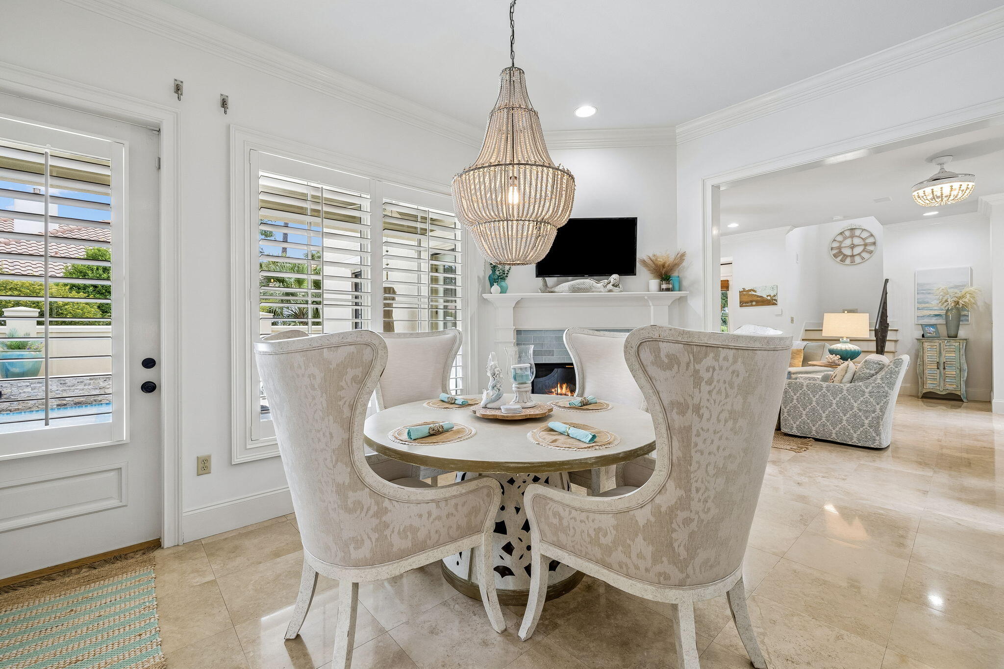 BAYTOWNE AVE EAST - Residential