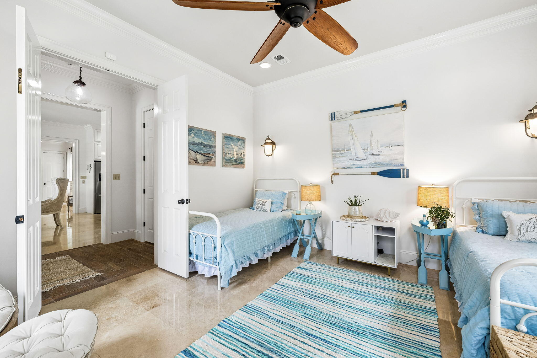 BAYTOWNE AVE EAST - Residential