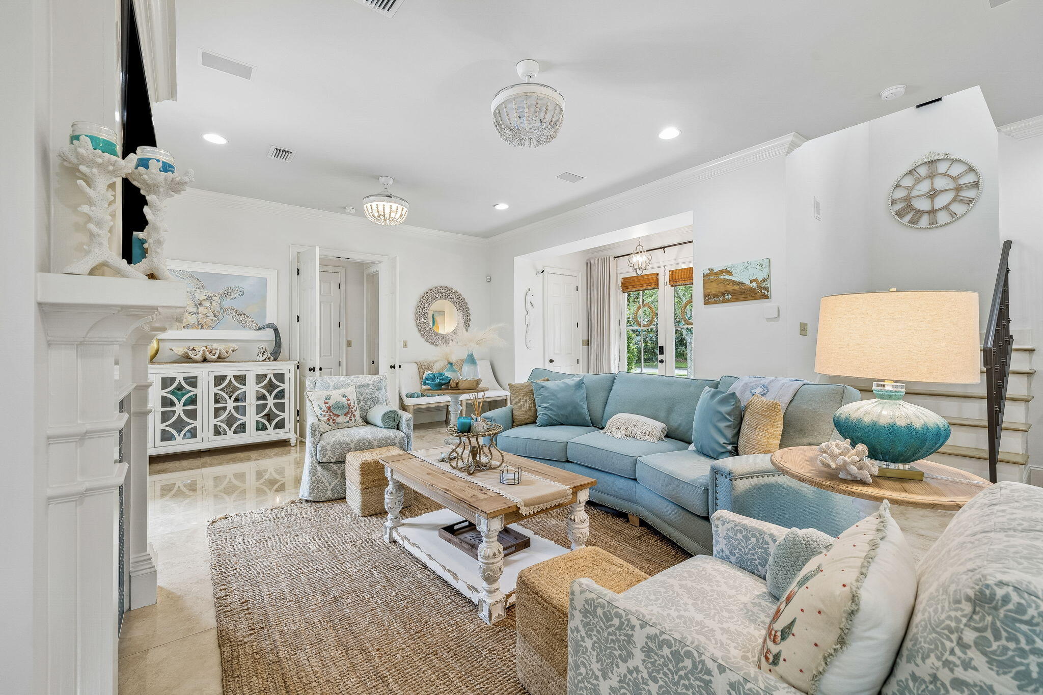 BAYTOWNE AVE EAST - Residential