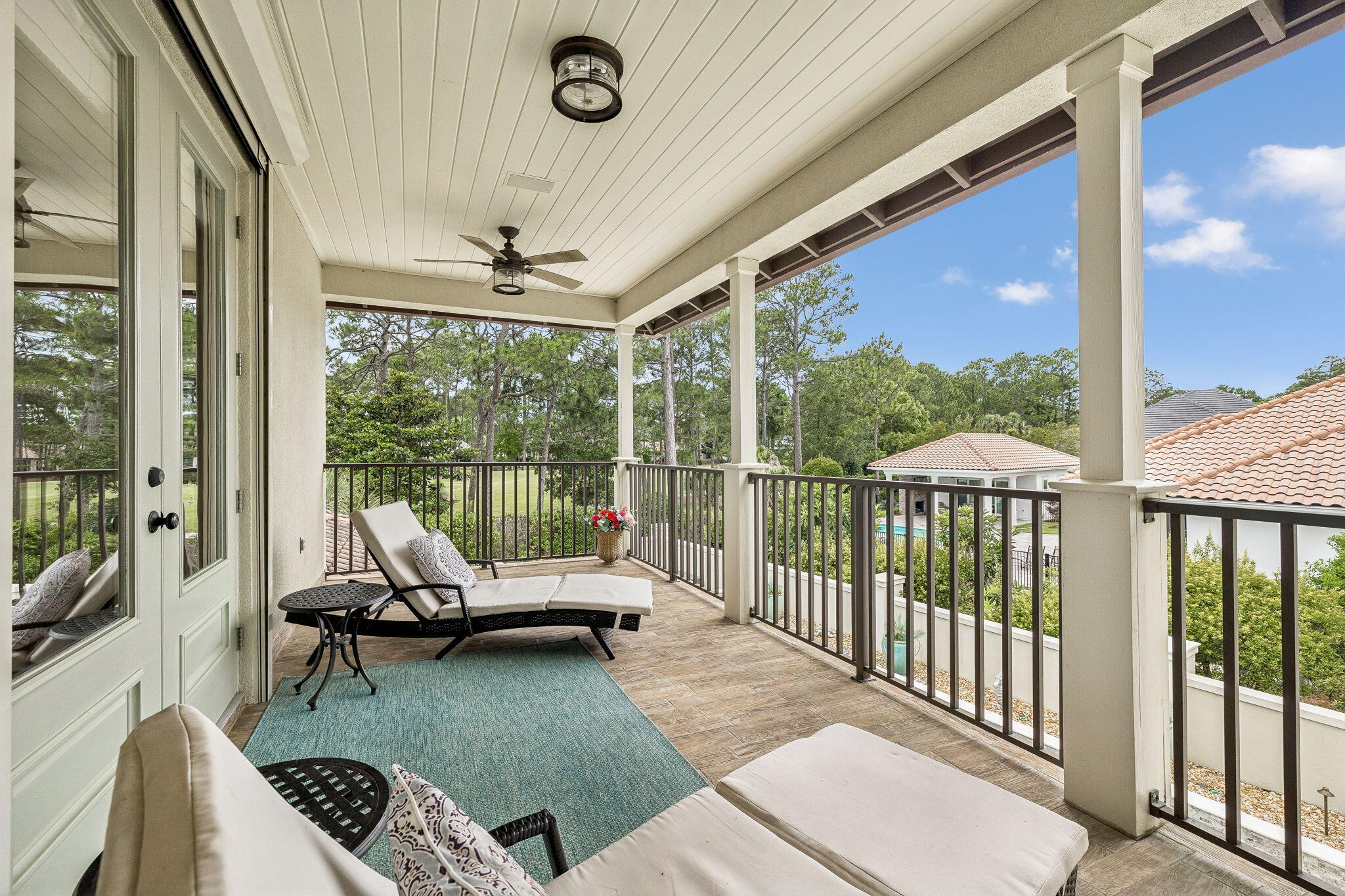 BAYTOWNE AVE EAST - Residential
