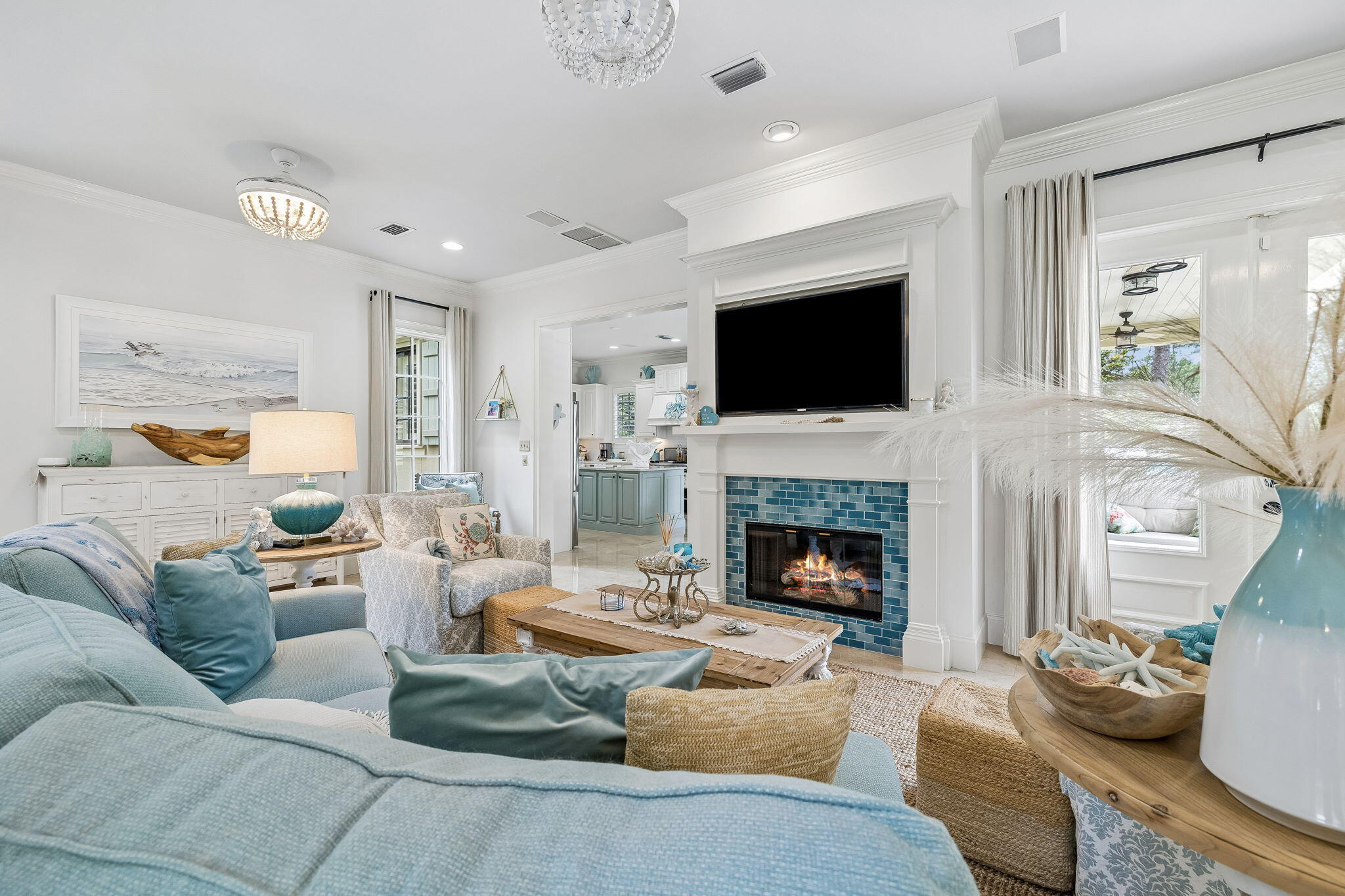 BAYTOWNE AVE EAST - Residential
