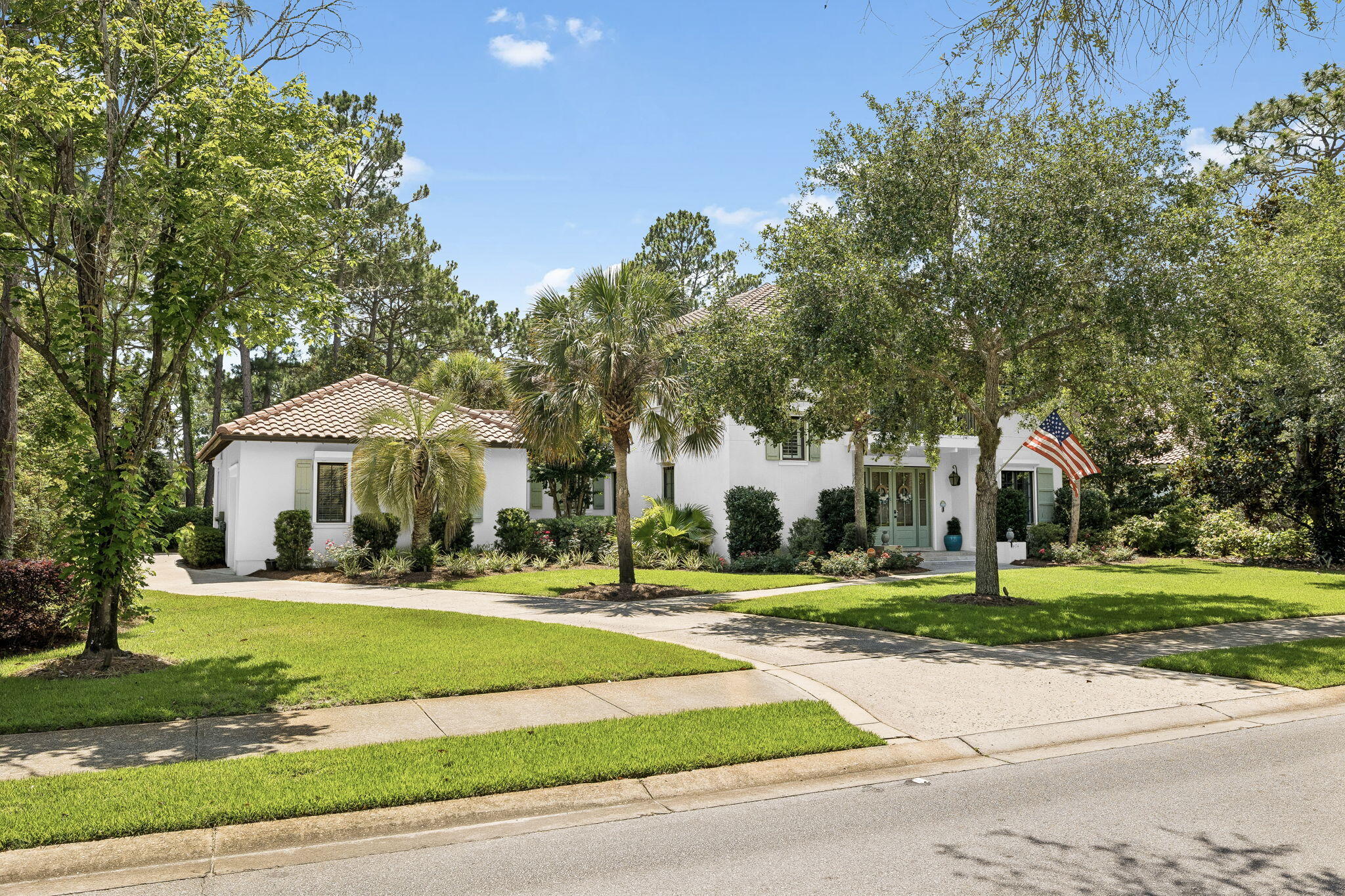 BAYTOWNE AVE EAST - Residential