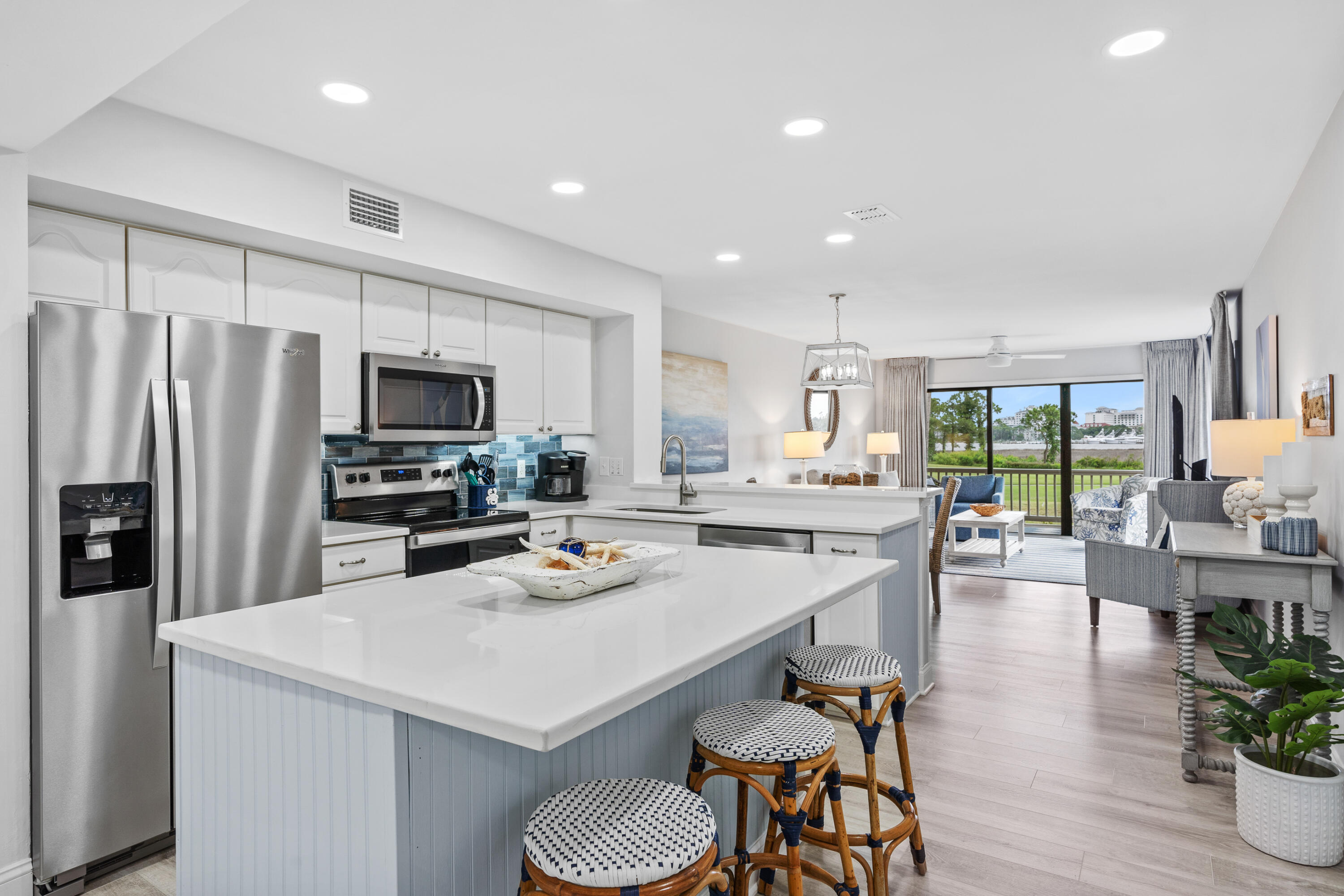 HARBOUR POINT CONDO - Residential Lease